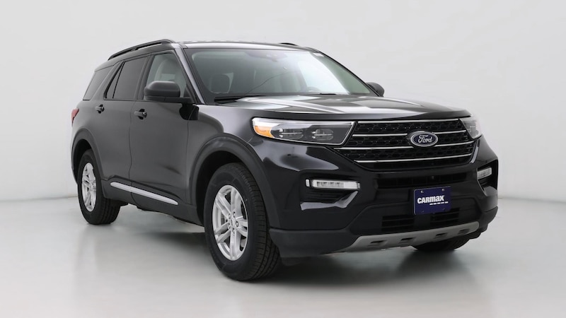 2023 Ford Explorer XLT Hero Image