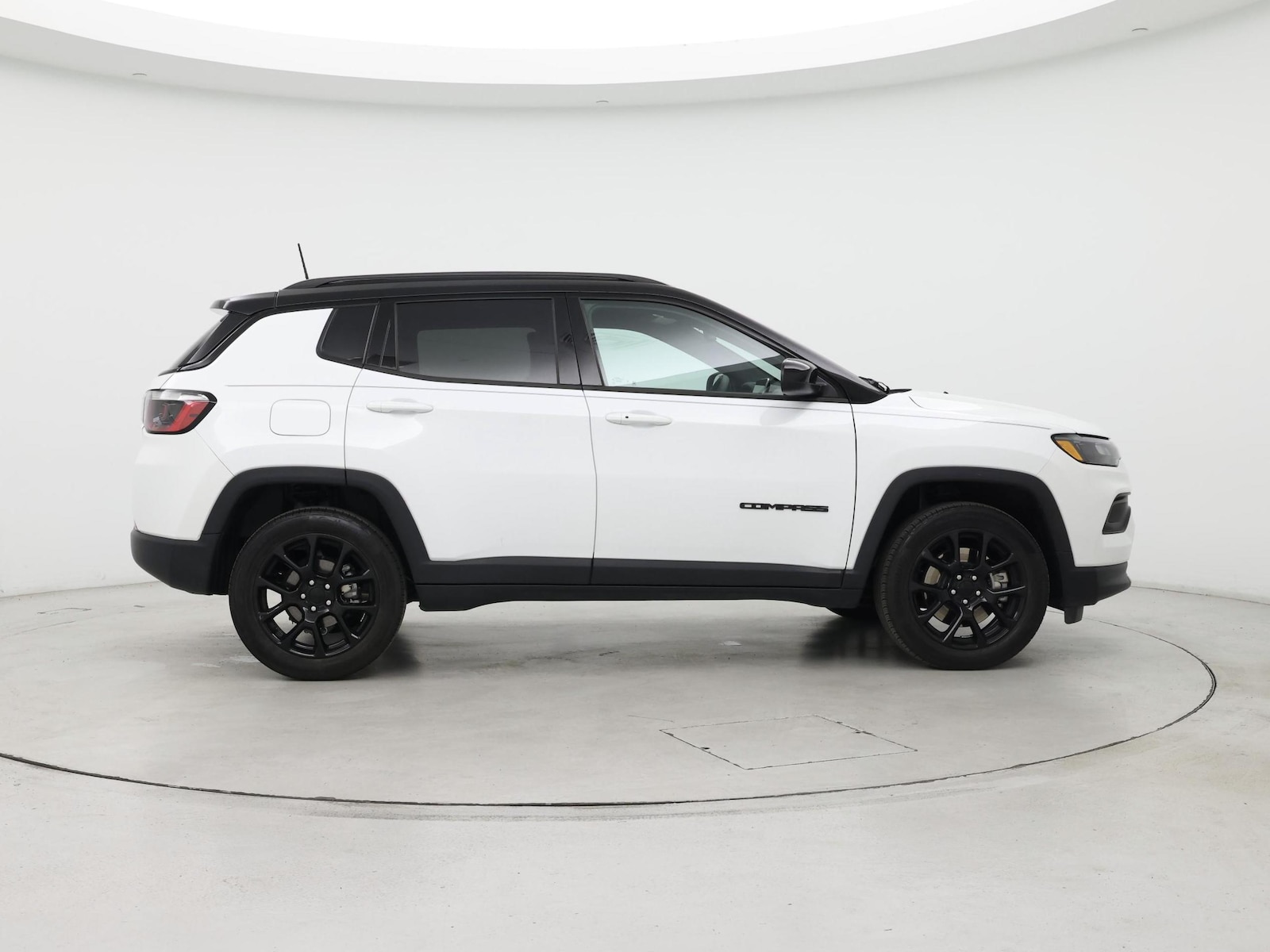 Image 8 of 2023 Jeep Compass Altitude