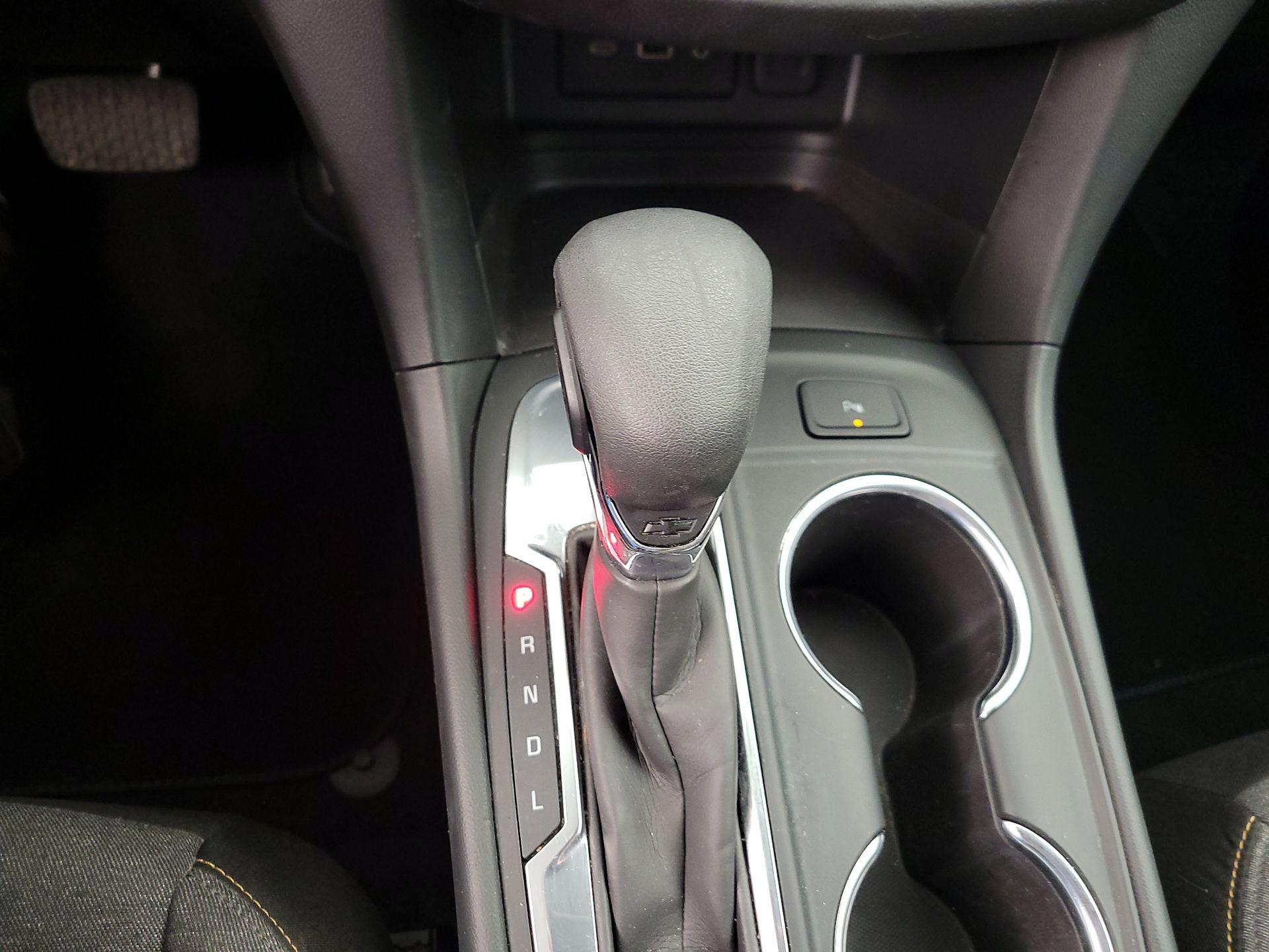 Thumbnail: 2022 Chevrolet Equinox - 17