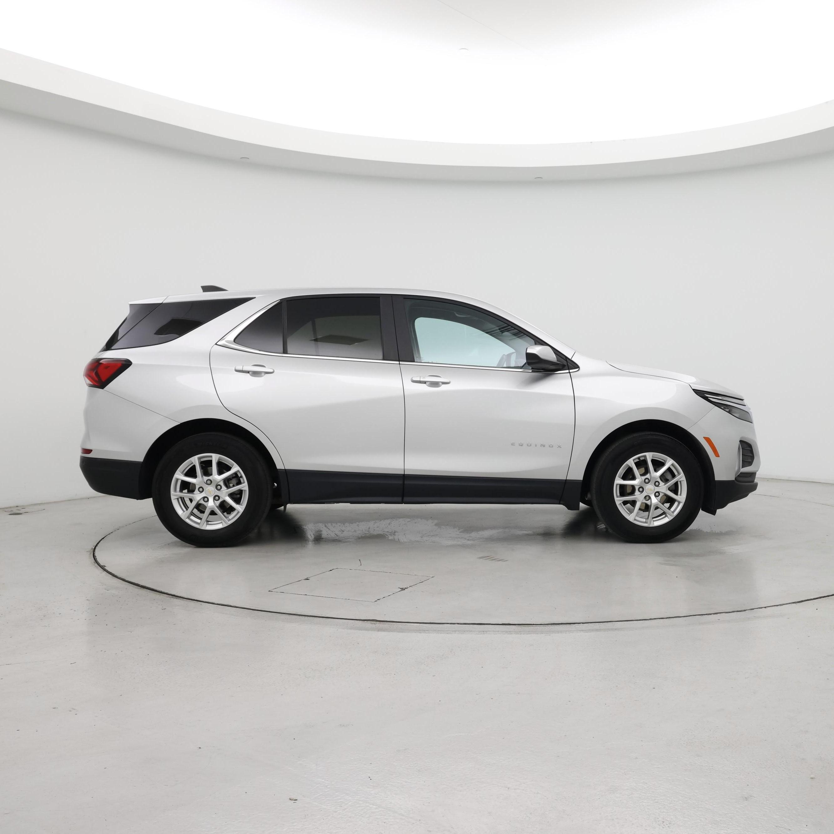 Thumbnail: 2022 Chevrolet Equinox - 7