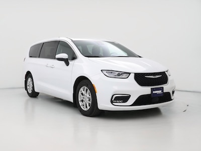 2023 Chrysler Pacifica Touring -
                Wichita, KS