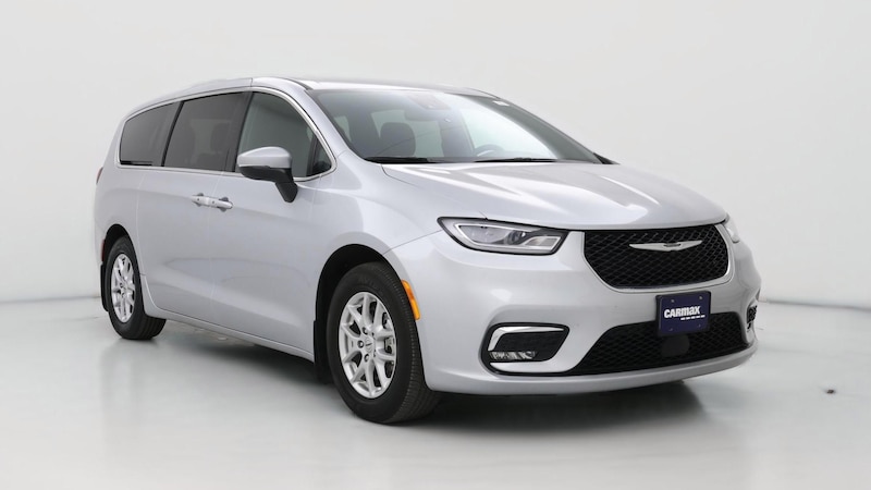 2023 Chrysler Pacifica Touring Hero Image