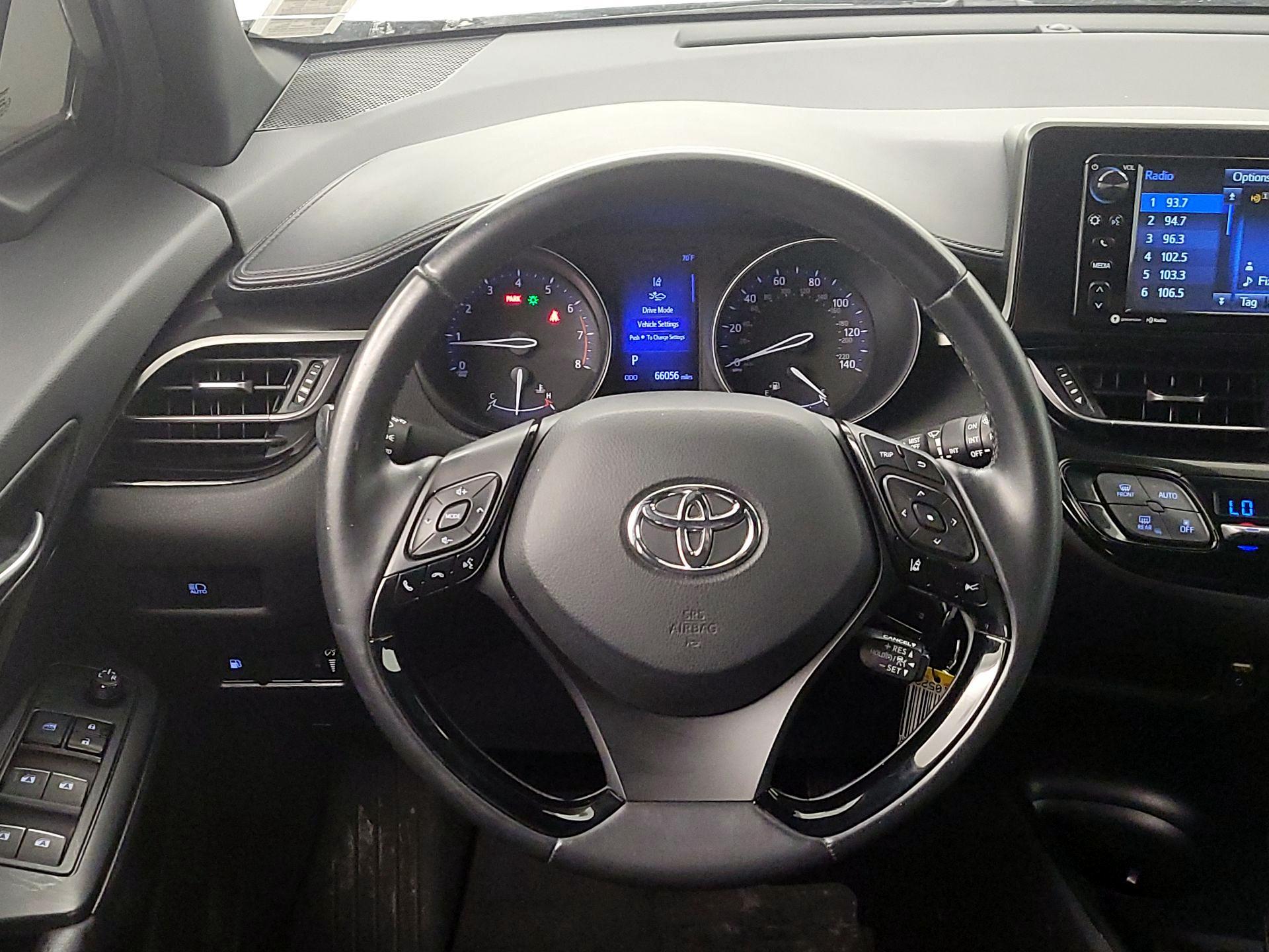 Thumbnail: 2018 Toyota C-HR - 10