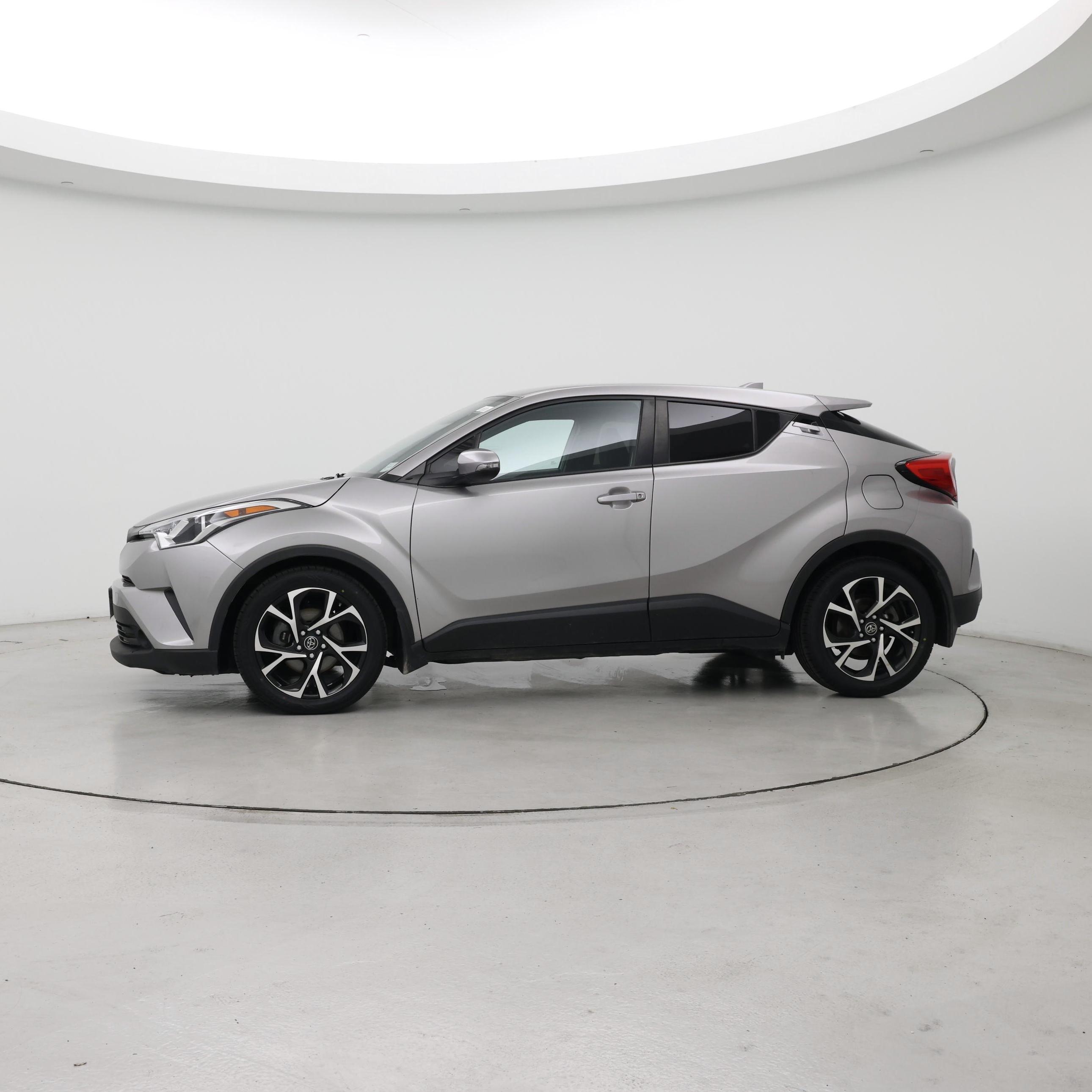 Thumbnail: 2018 Toyota C-HR - 3