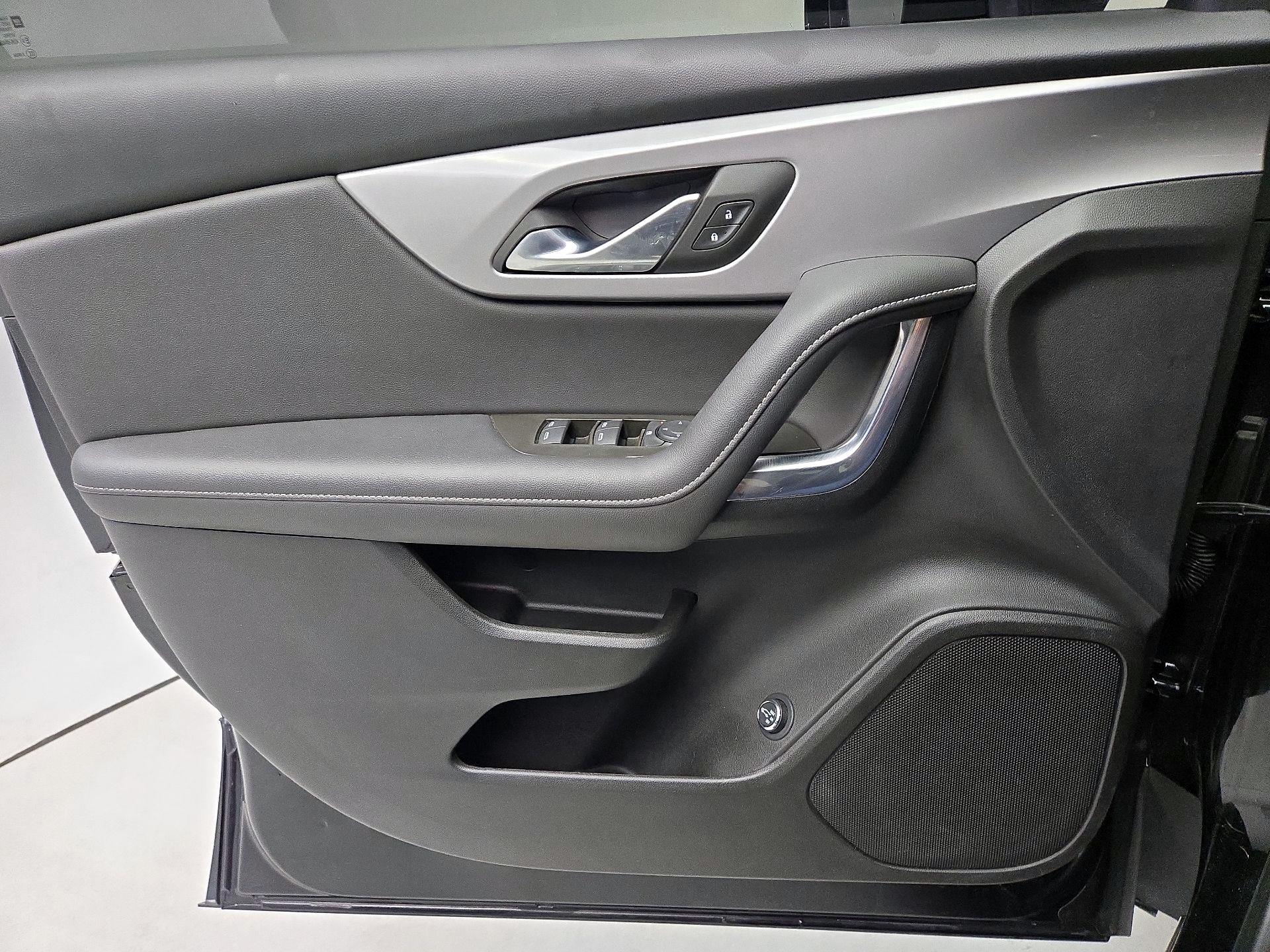 Thumbnail: 2023 Chevrolet Blazer - 12