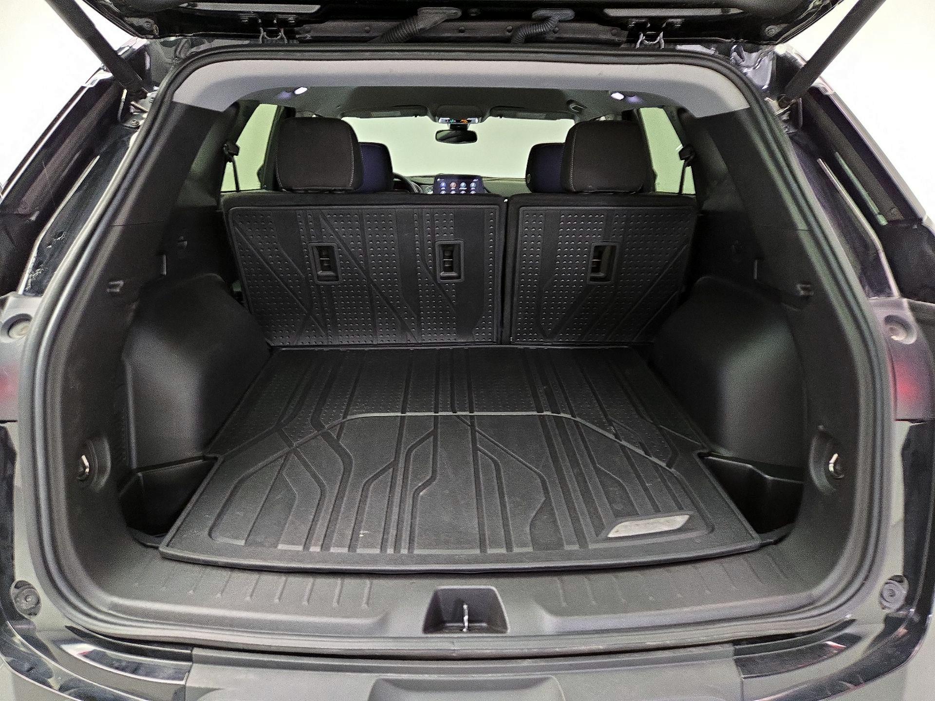 Thumbnail: 2023 Chevrolet Blazer - 20