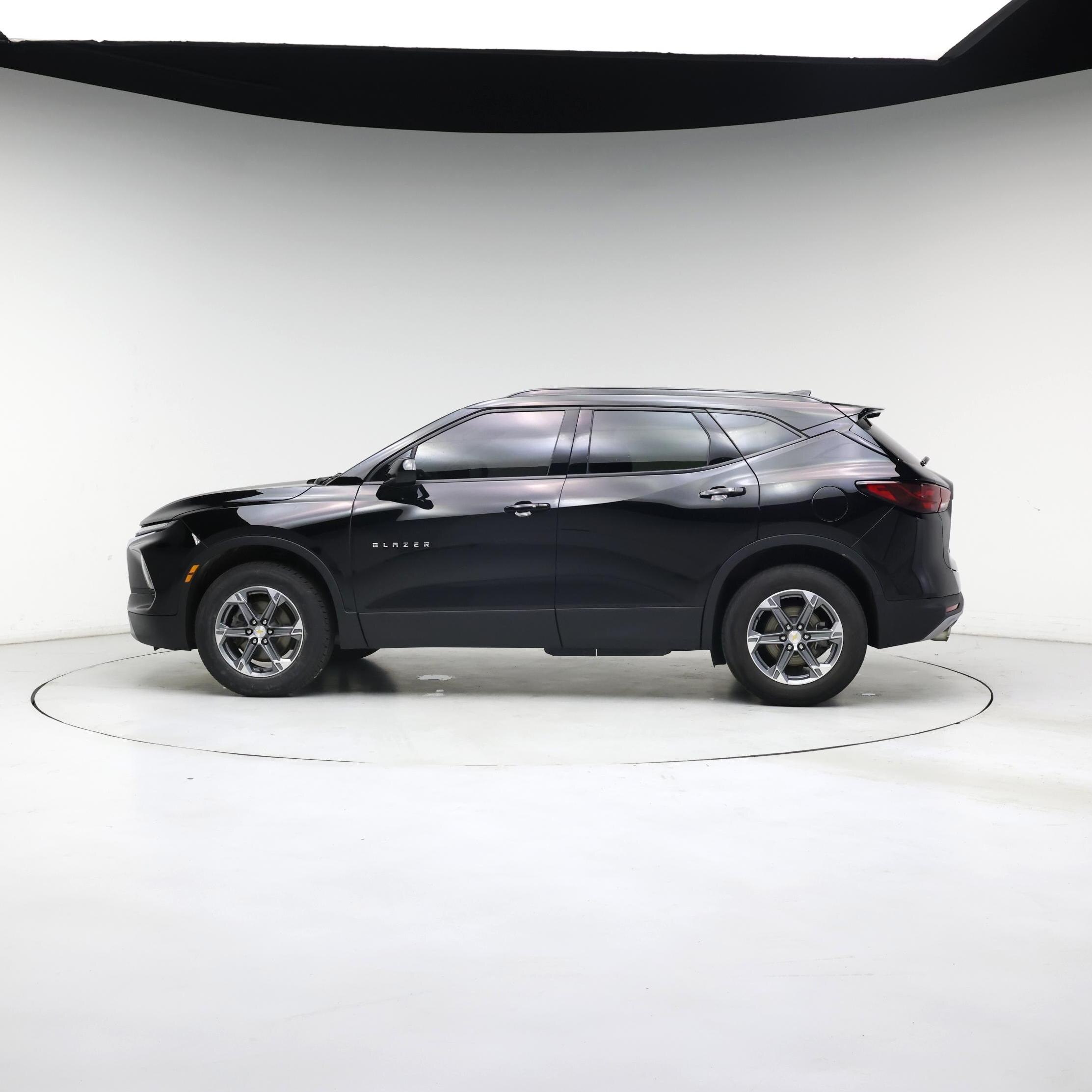 Thumbnail: 2023 Chevrolet Blazer - 3