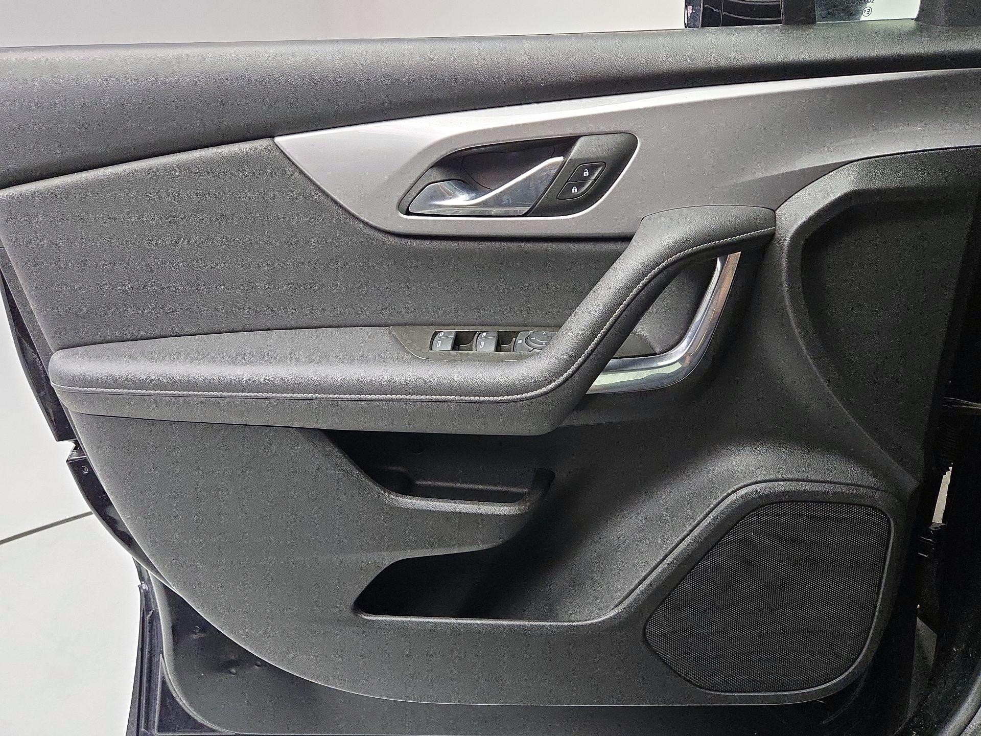 Thumbnail: 2023 Chevrolet Blazer - 12