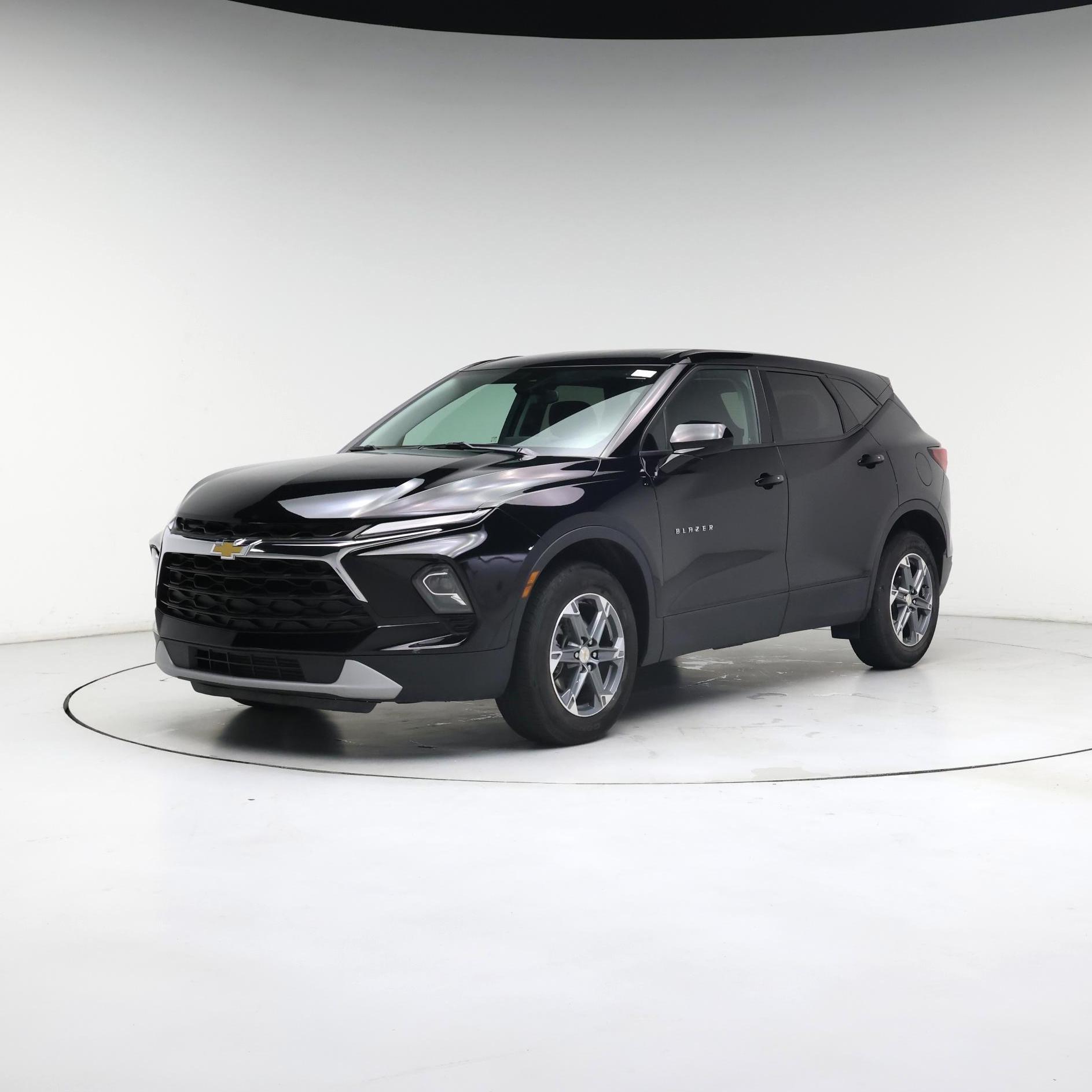 Thumbnail: 2023 Chevrolet Blazer - 4