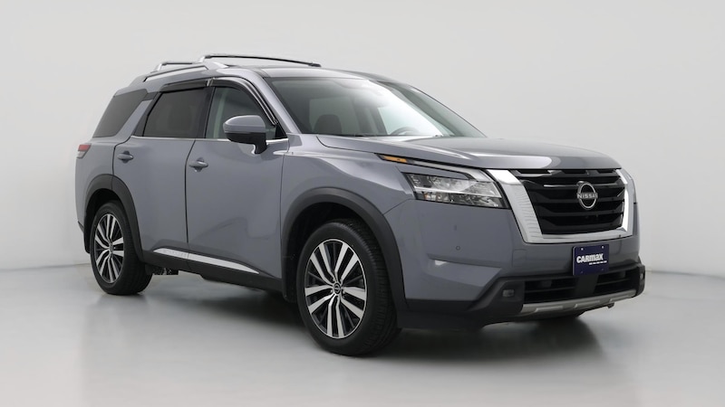 2022 Nissan Pathfinder Platinum Hero Image