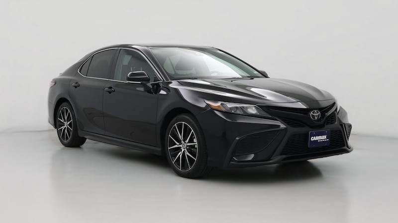 2024 Toyota Camry SE Hero Image