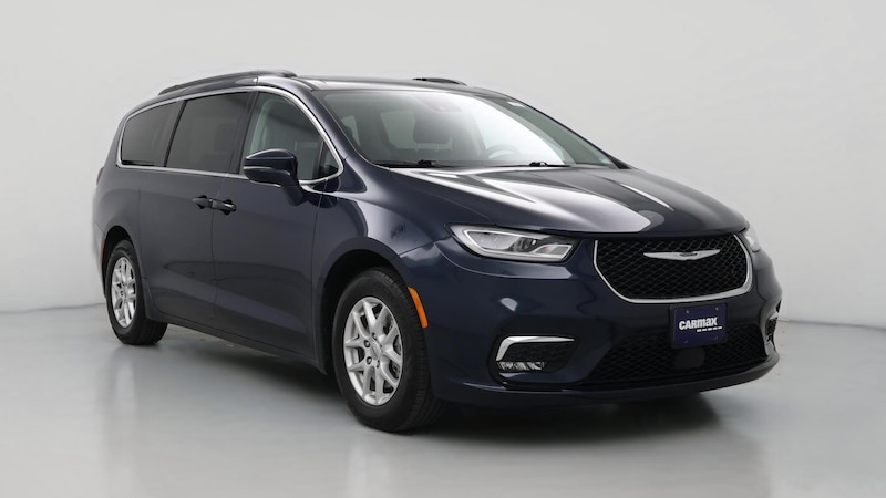 2022 Chrysler Pacifica Touring L Hero Image