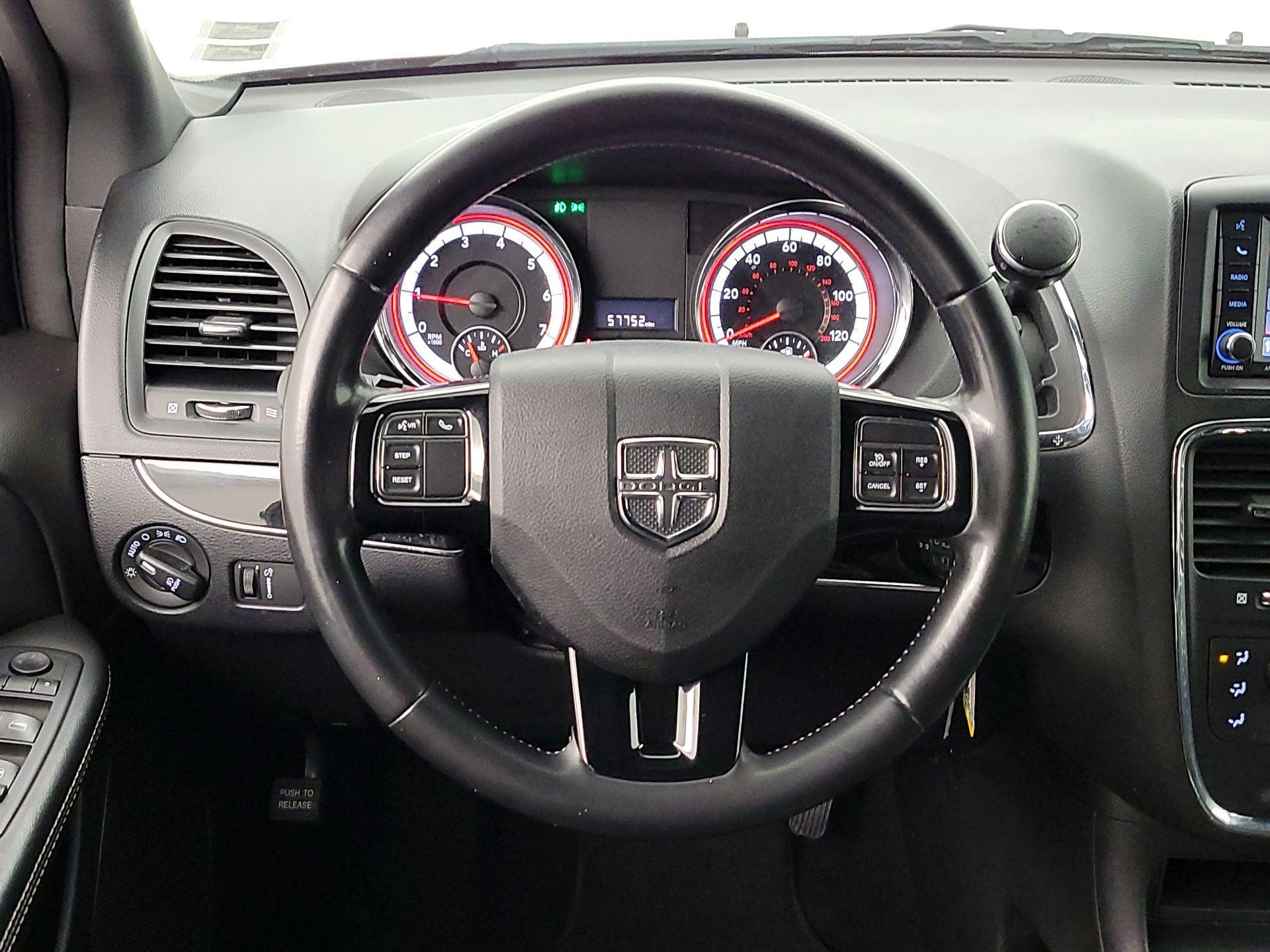 Thumbnail: 2019 Dodge Grand Caravan - 10