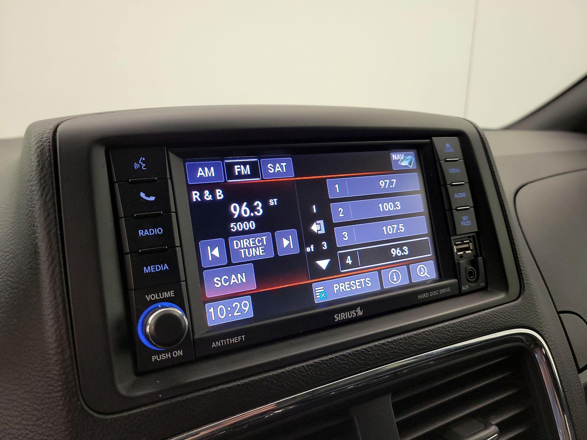 Thumbnail: 2019 Dodge Grand Caravan - 15