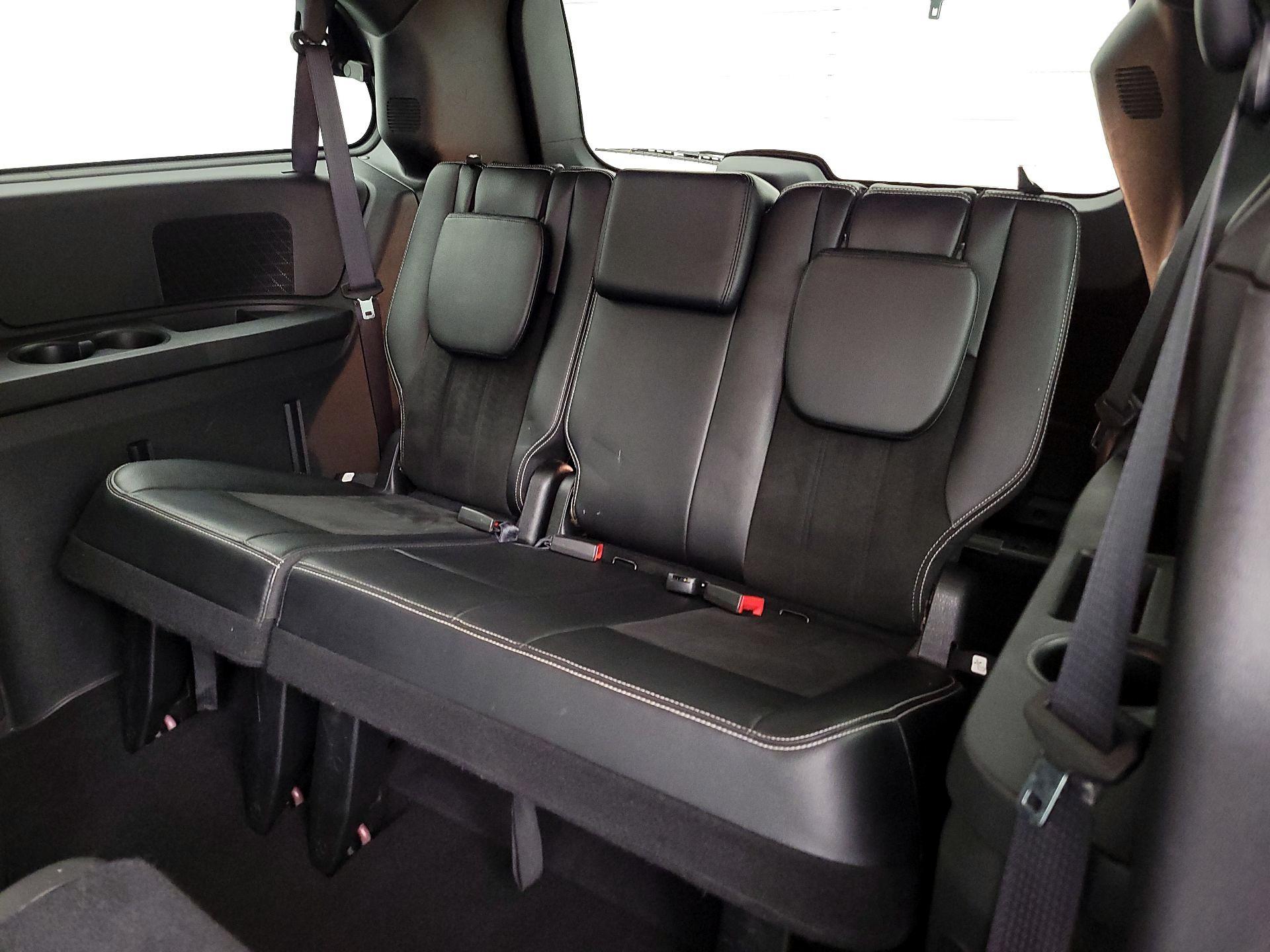 Thumbnail: 2019 Dodge Grand Caravan - 20