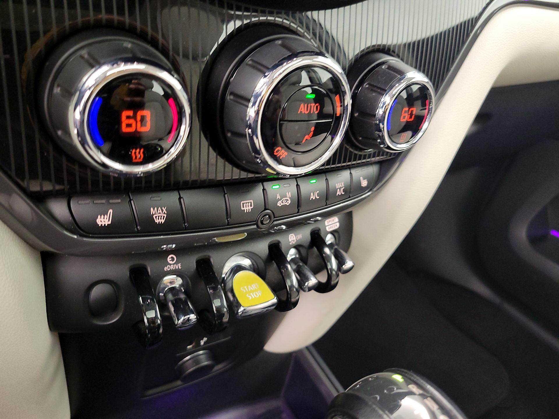 Thumbnail: 2019 MINI Cooper Countryman - 16