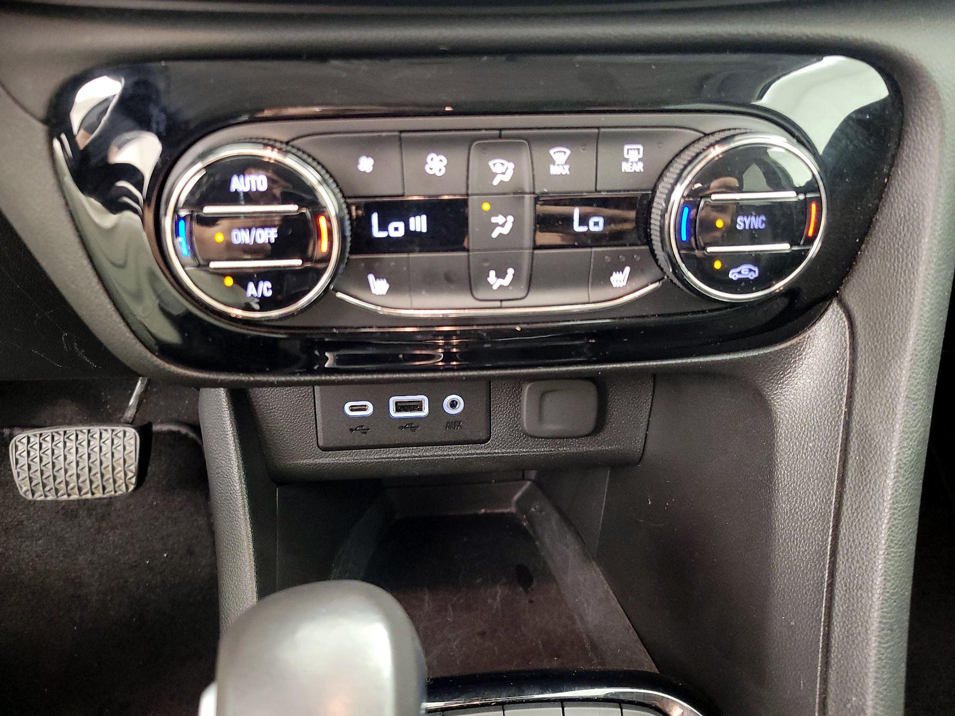 Thumbnail: 2020 Buick Encore GX - 16