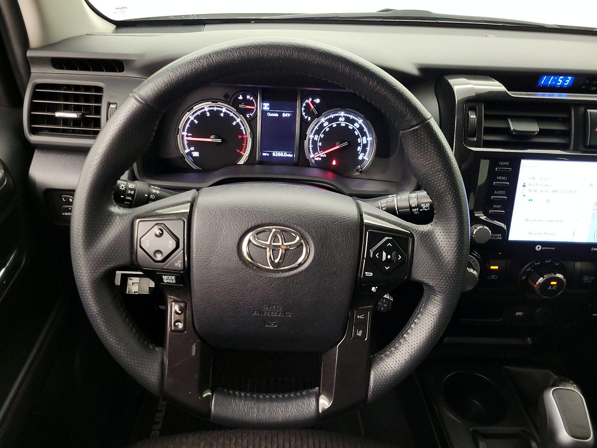 Thumbnail: 2020 Toyota 4Runner - 10