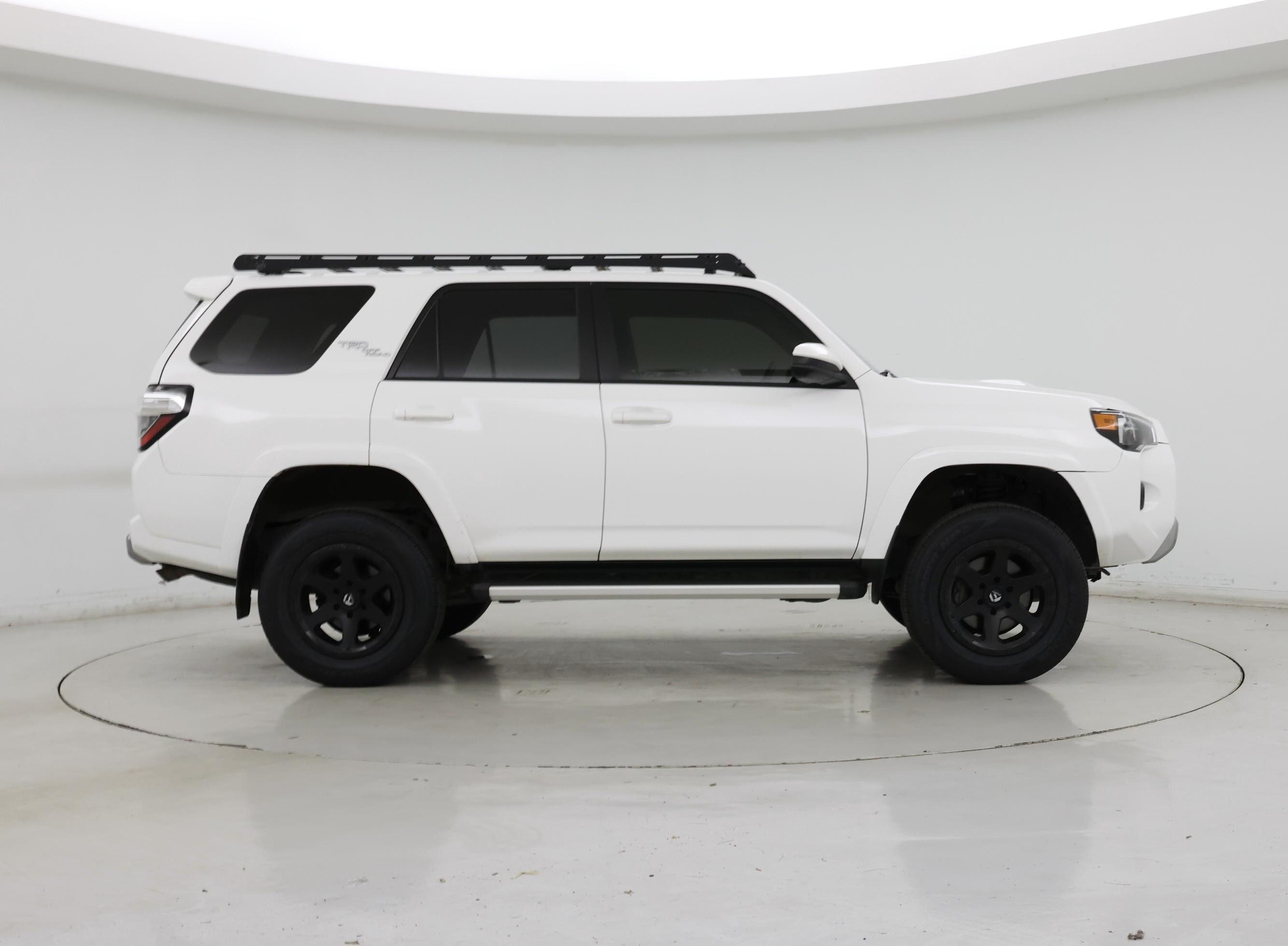 Thumbnail: 2020 Toyota 4Runner - 7