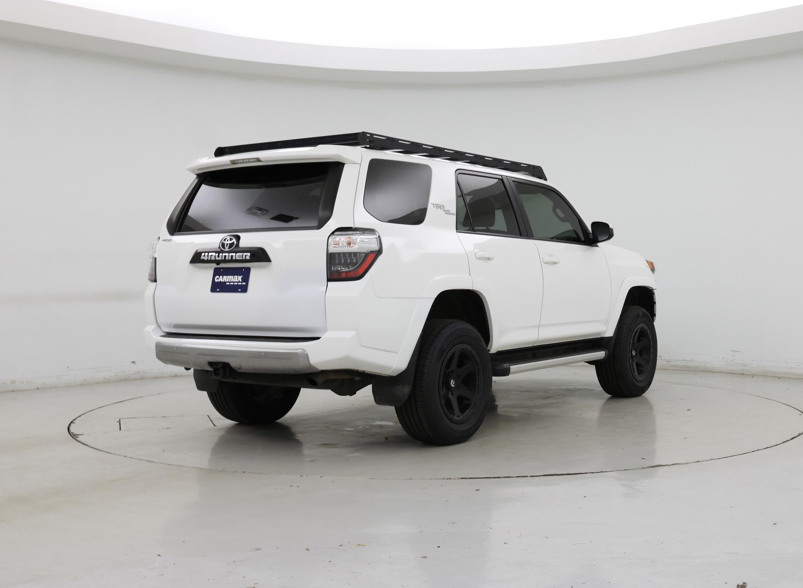 Thumbnail: 2020 Toyota 4Runner - 8