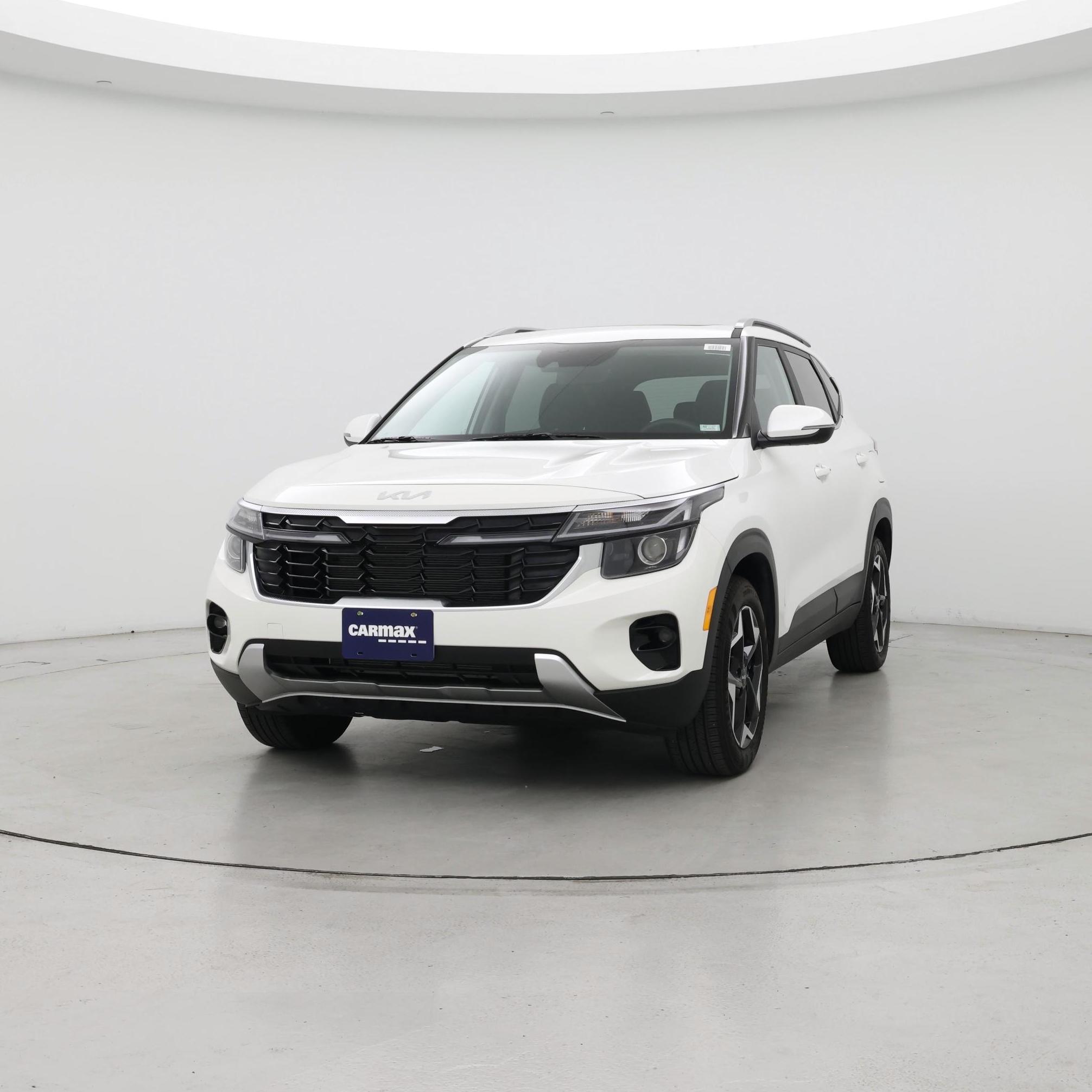 Thumbnail: 2024 Kia Seltos - 4