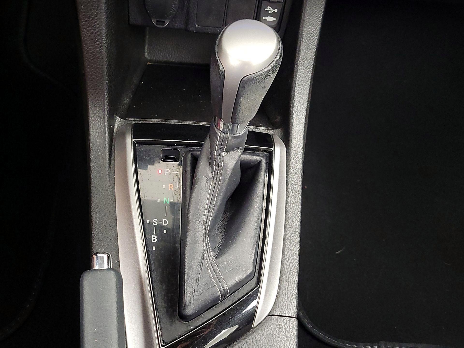 Thumbnail: 2014 Toyota Corolla - 17
