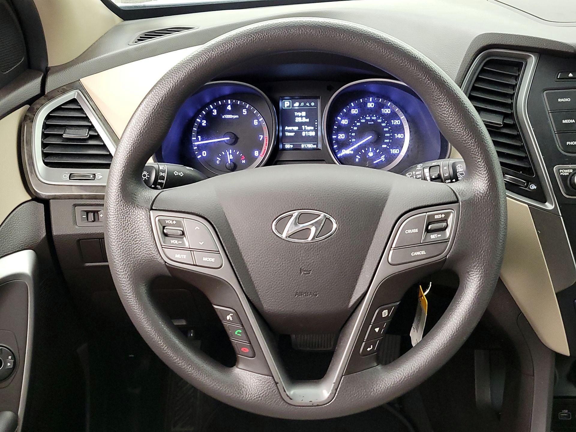 Thumbnail: 2018 Hyundai Santa Fe - 10