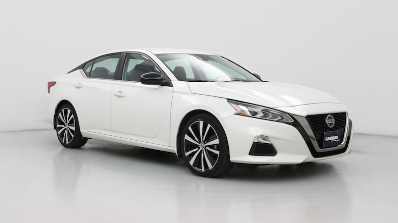 2022 Nissan Altima SR Hero Image