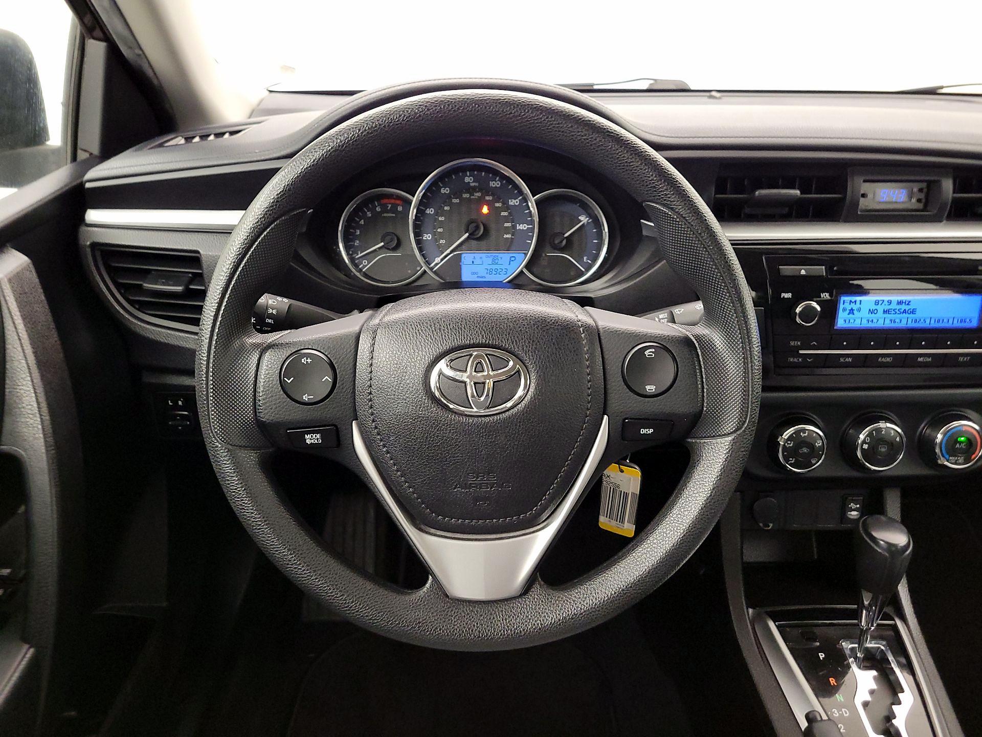 Thumbnail: 2015 Toyota Corolla - 10
