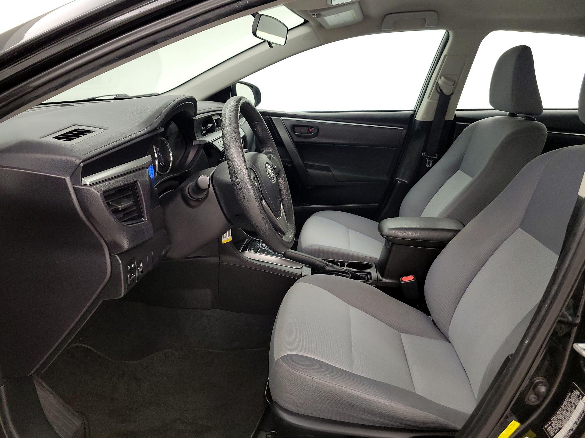 Thumbnail: 2015 Toyota Corolla - 11