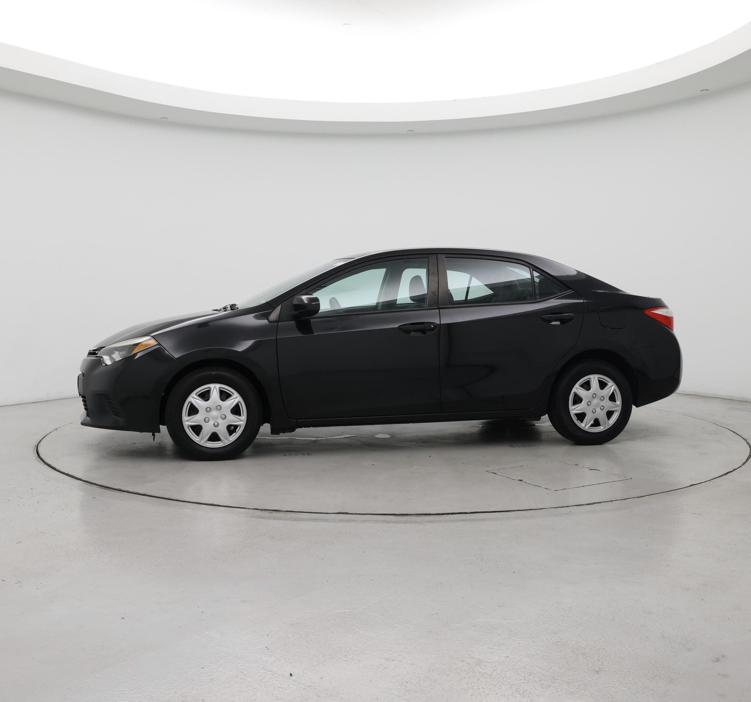 Thumbnail: 2015 Toyota Corolla - 3