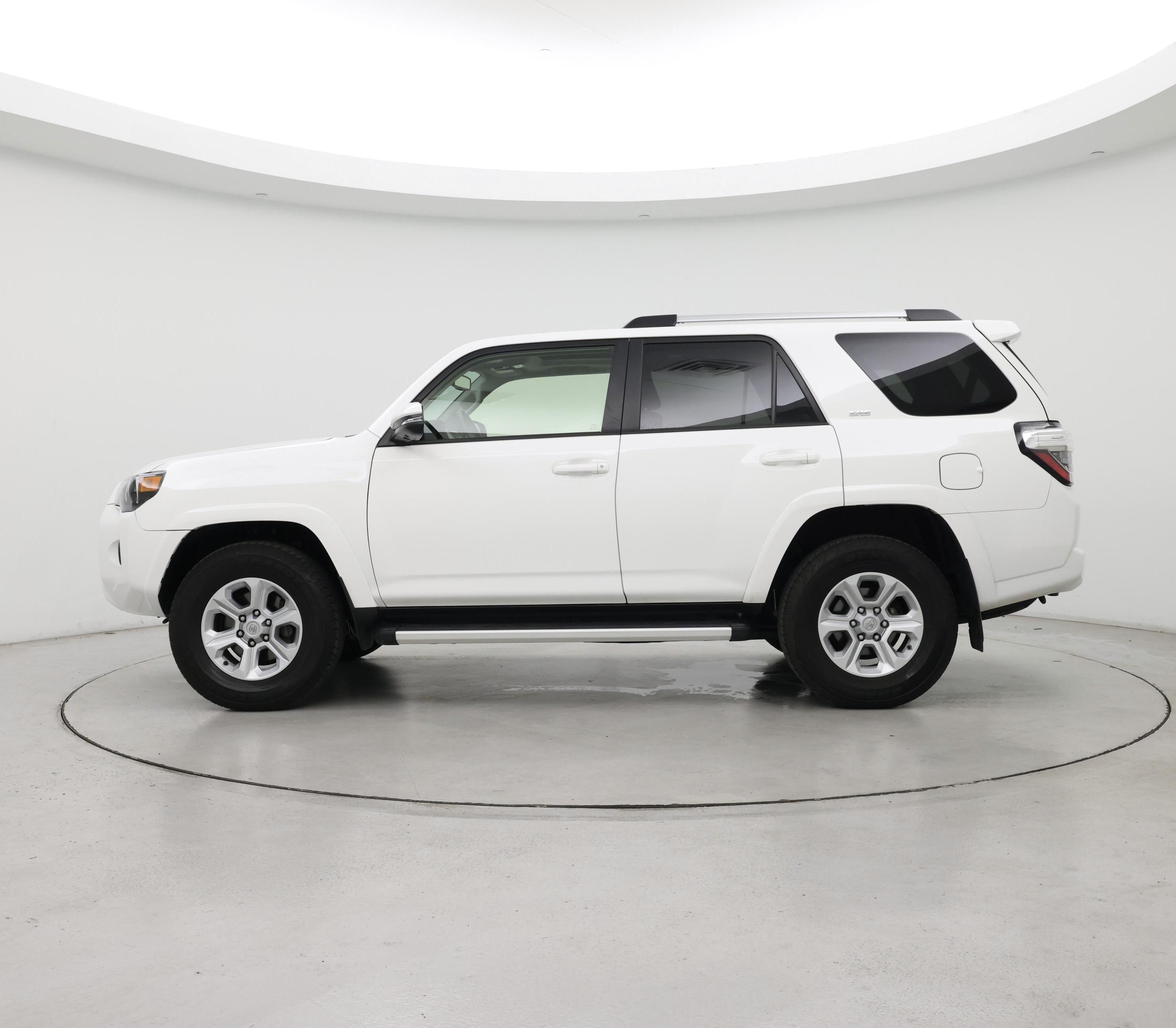 Thumbnail: 2023 Toyota 4Runner - 3