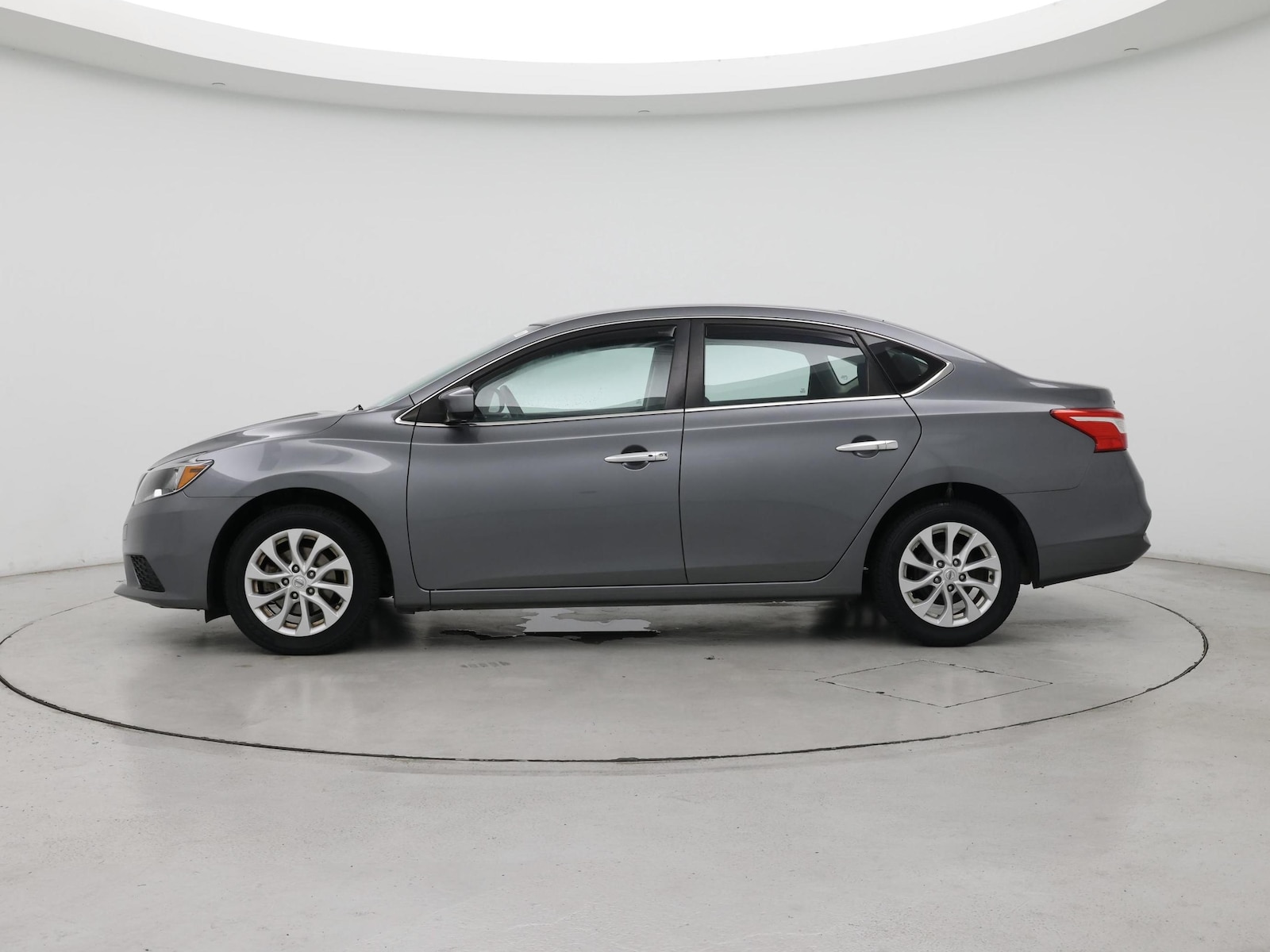 Image 4 of 2019 Nissan Sentra SV