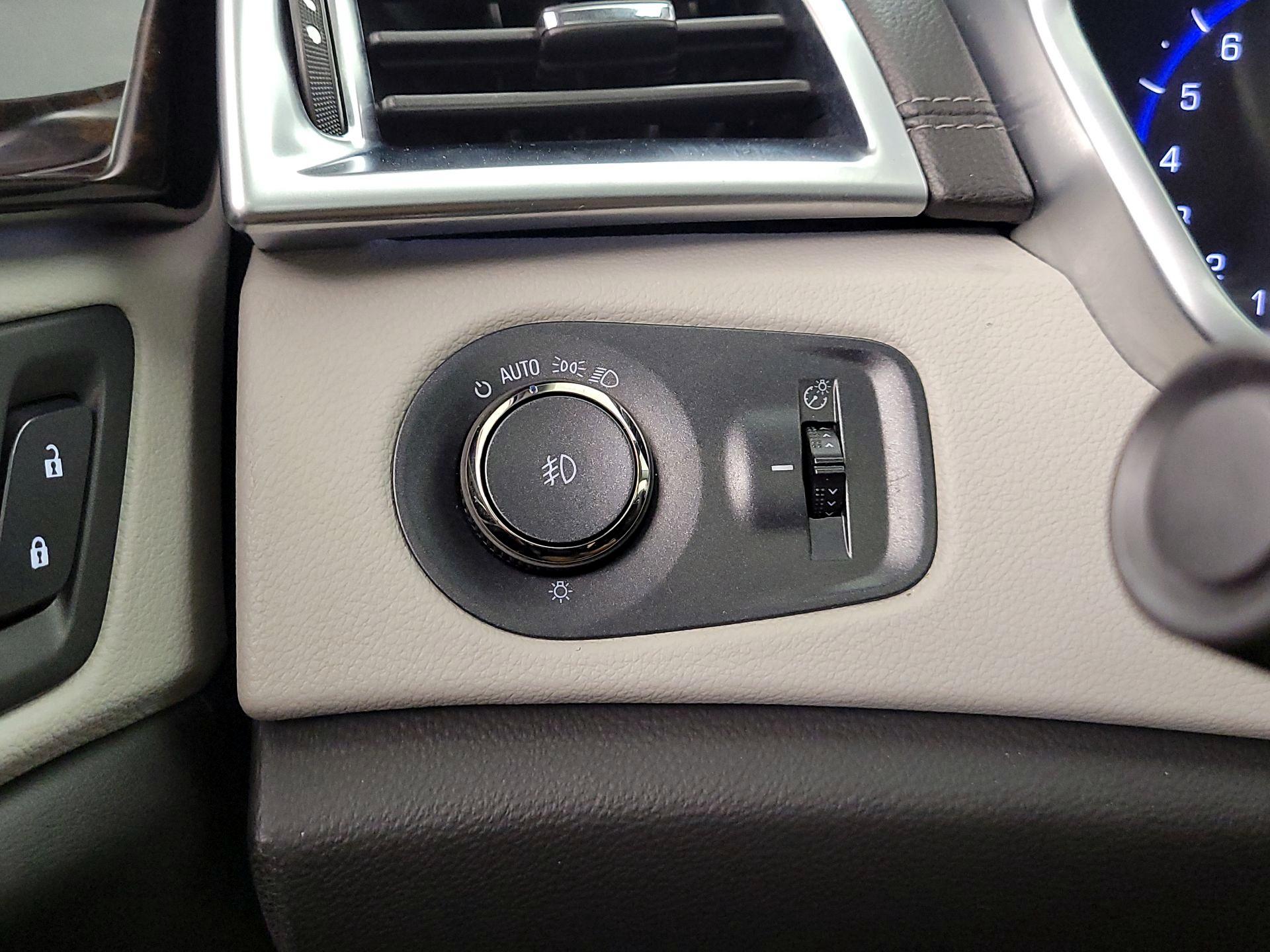 Thumbnail: 2015 Cadillac SRX - 13