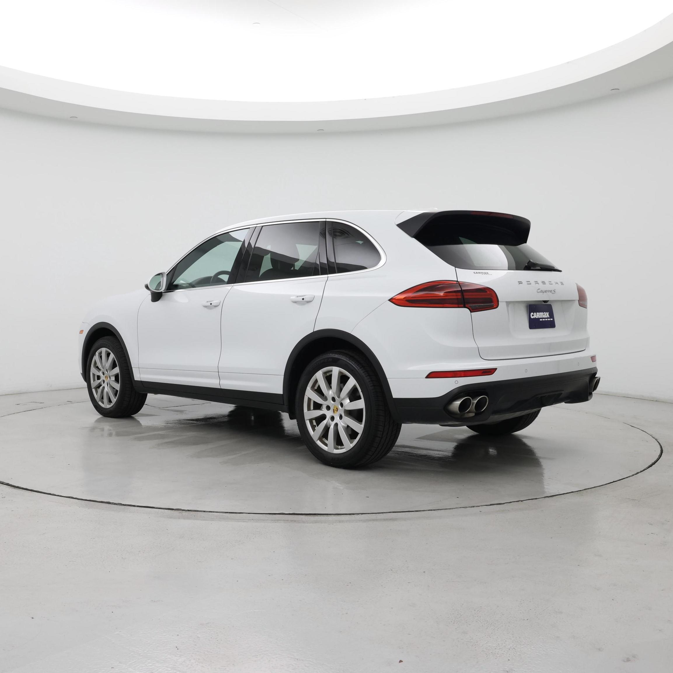 Thumbnail: 2017 Porsche Cayenne - 2