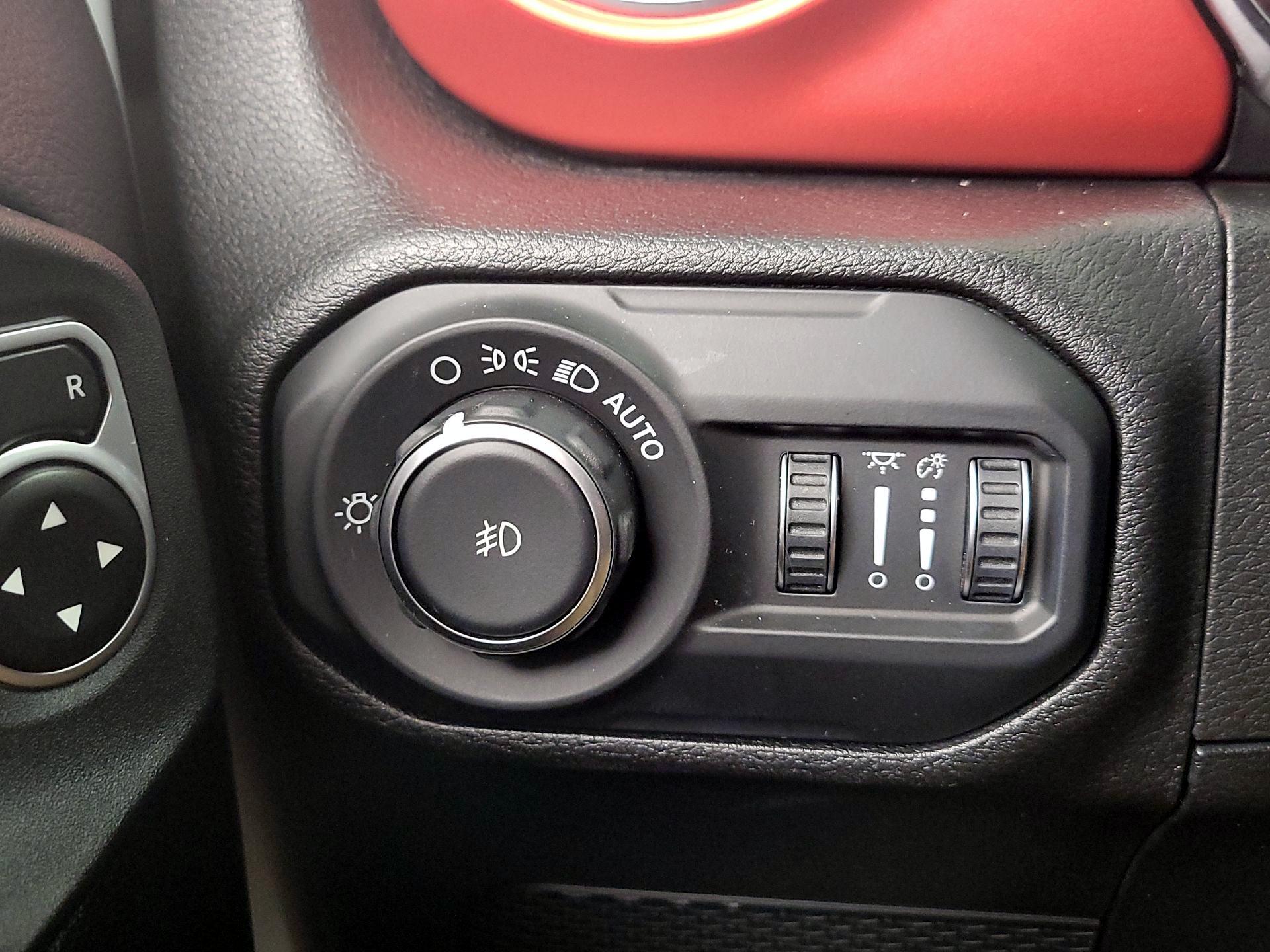 Thumbnail: 2021 Jeep Wrangler - 13