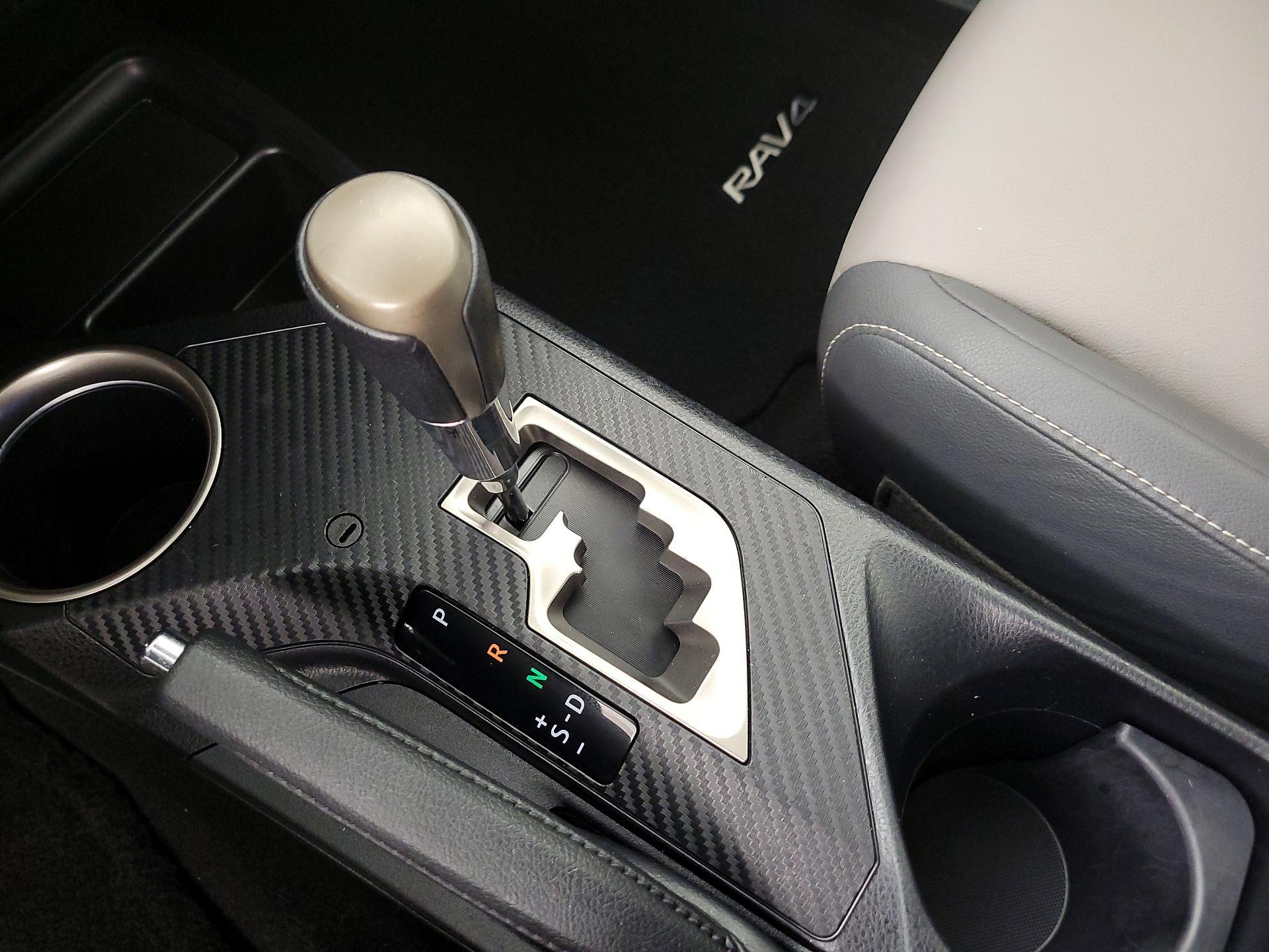 Thumbnail: 2014 Toyota RAV4 - 17