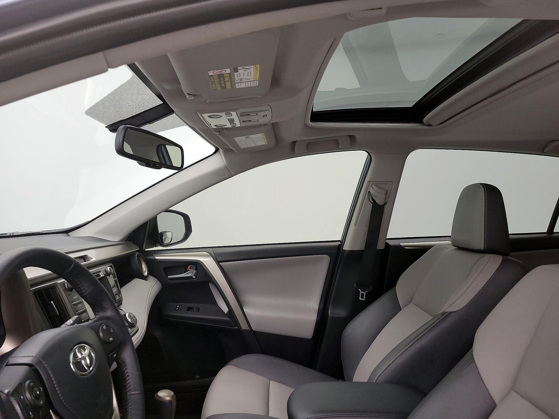 Thumbnail: 2014 Toyota RAV4 - 19