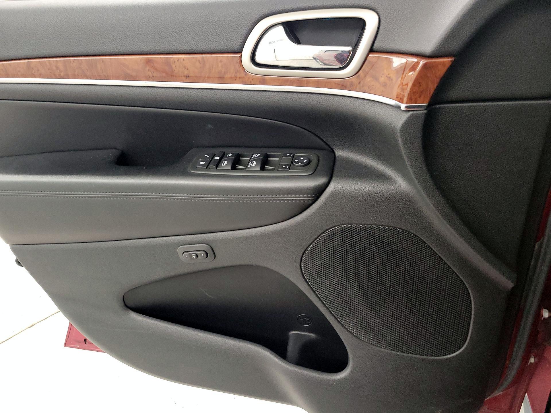 Thumbnail: 2013 Jeep Grand Cherokee - 12