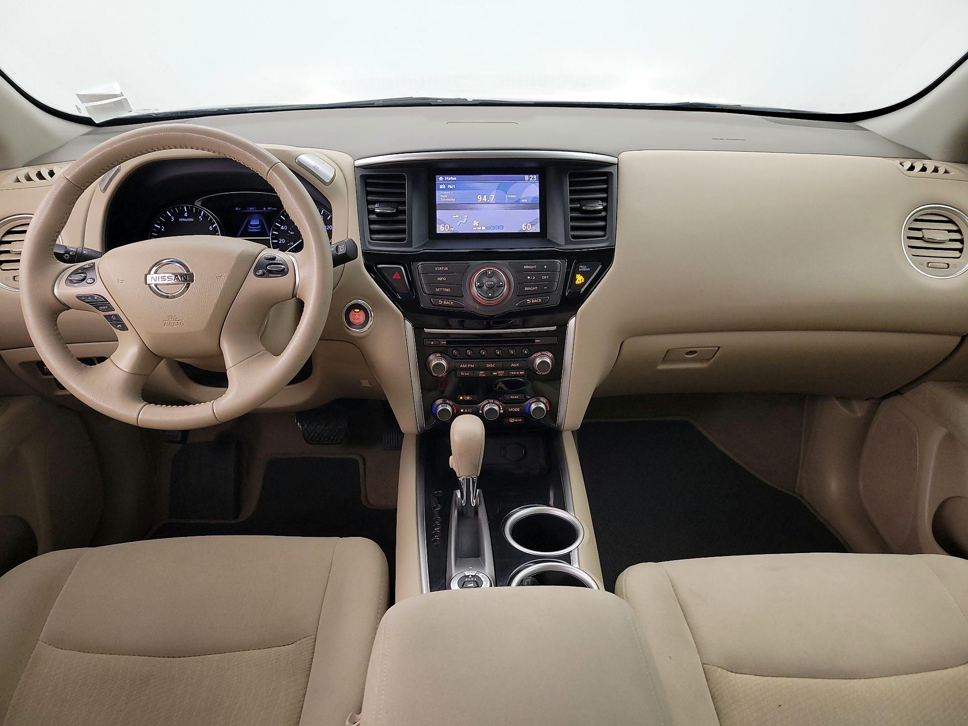 Thumbnail: 2015 Nissan Pathfinder - 9