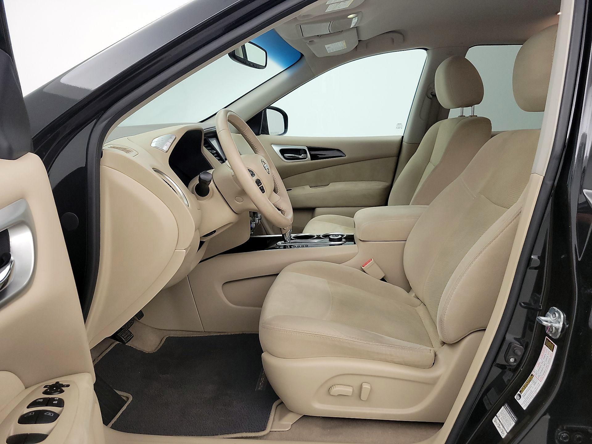Thumbnail: 2015 Nissan Pathfinder - 11
