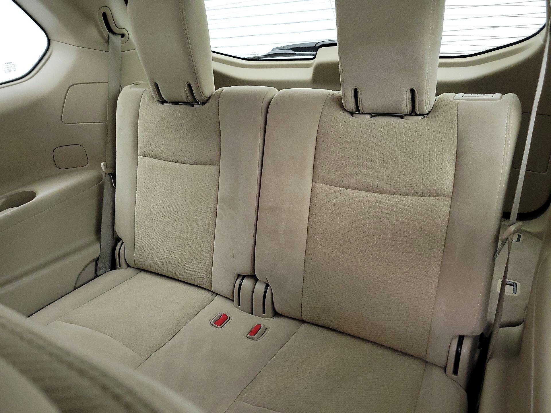 Thumbnail: 2015 Nissan Pathfinder - 20