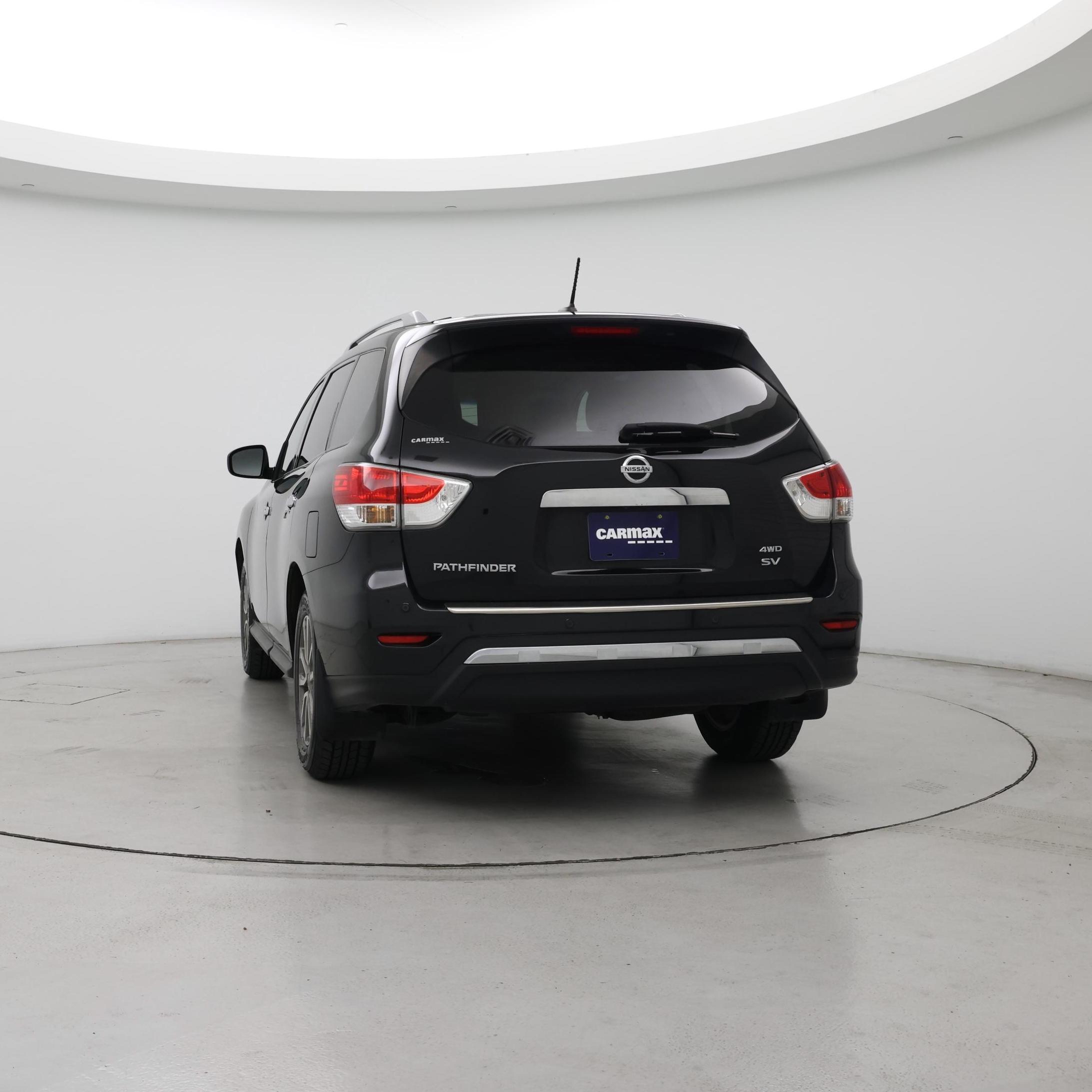Thumbnail: 2015 Nissan Pathfinder - 6