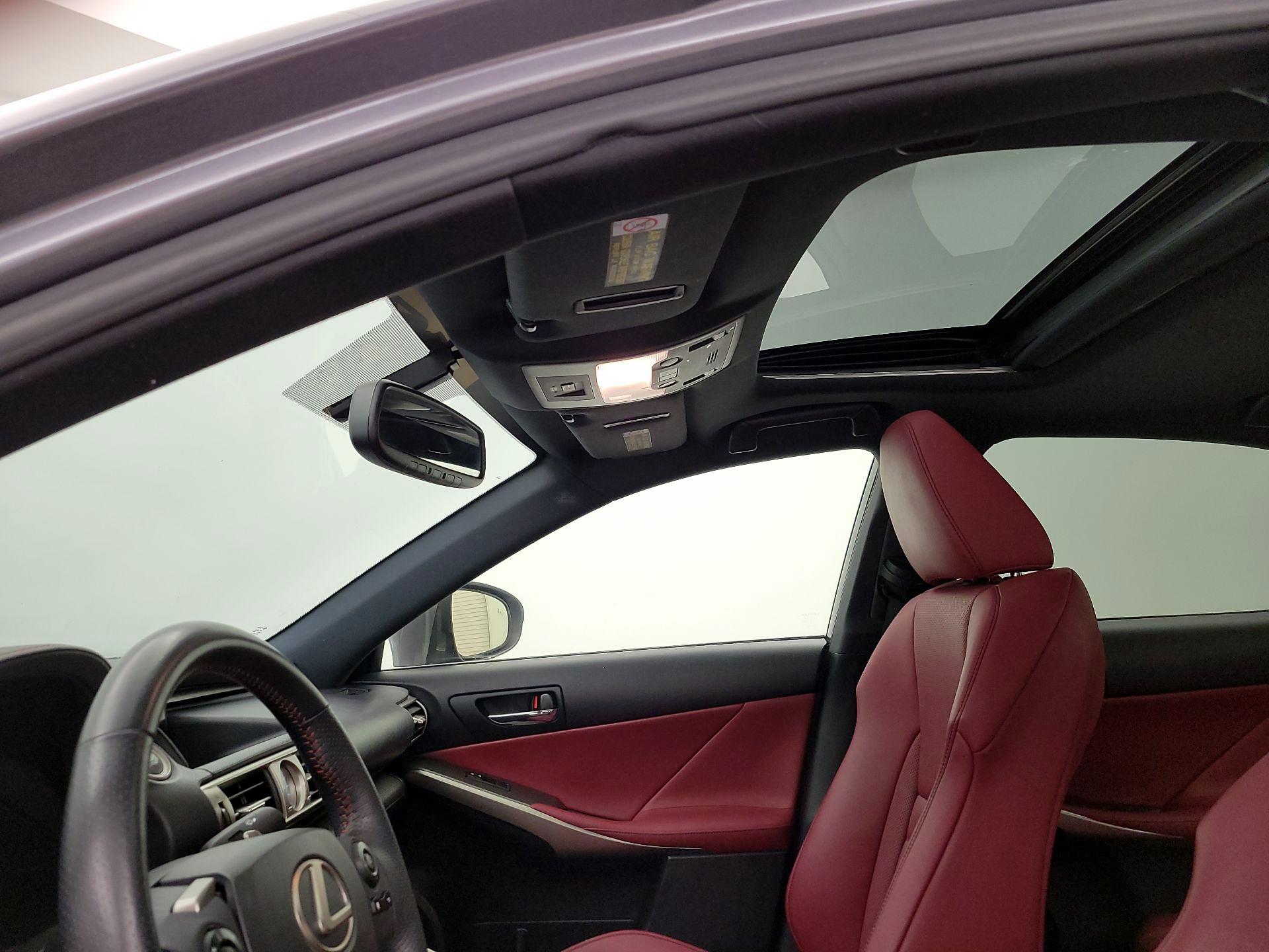 Thumbnail: 2015 Lexus IS - 20