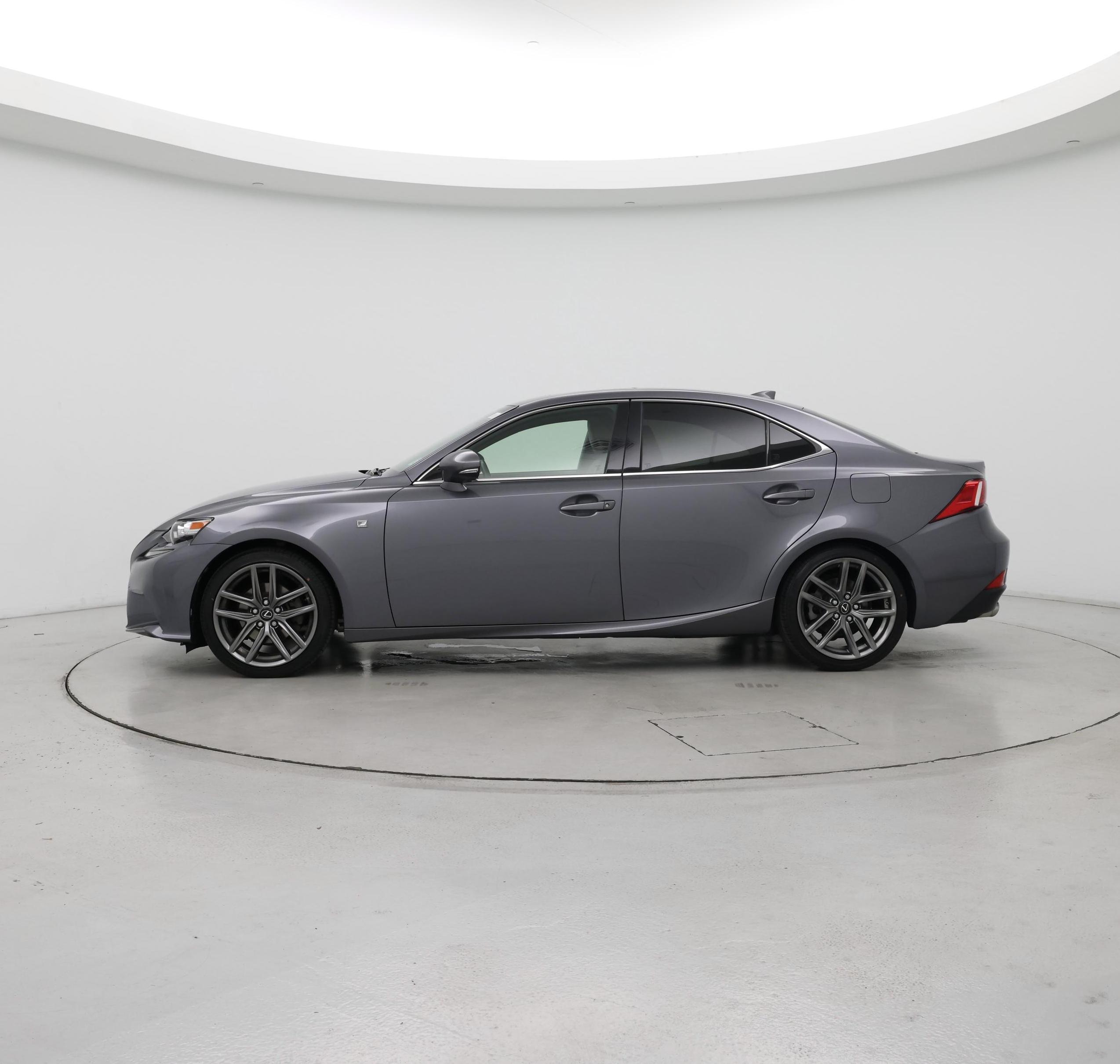 Thumbnail: 2015 Lexus IS - 3