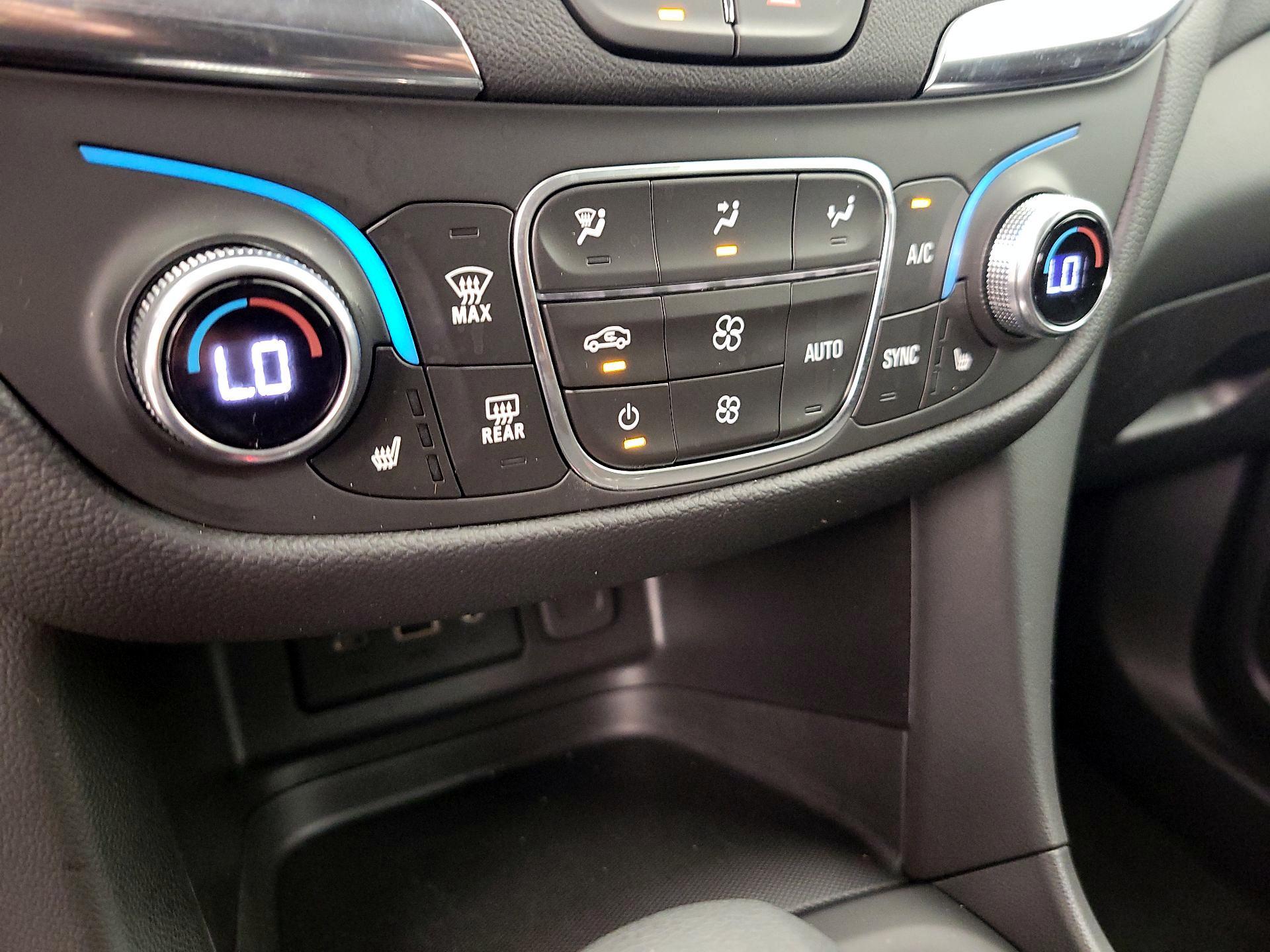 Thumbnail: 2024 Chevrolet Equinox - 16