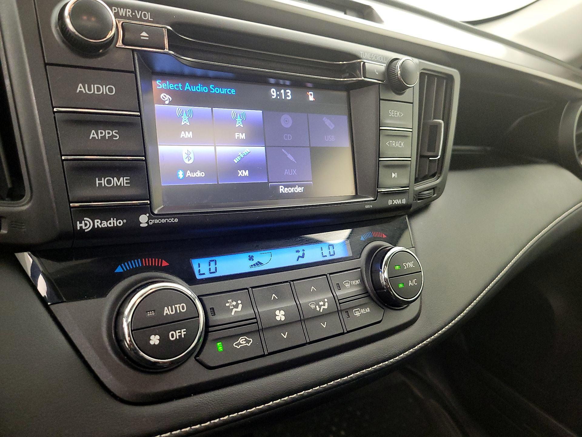 Thumbnail: 2016 Toyota RAV4 - 15