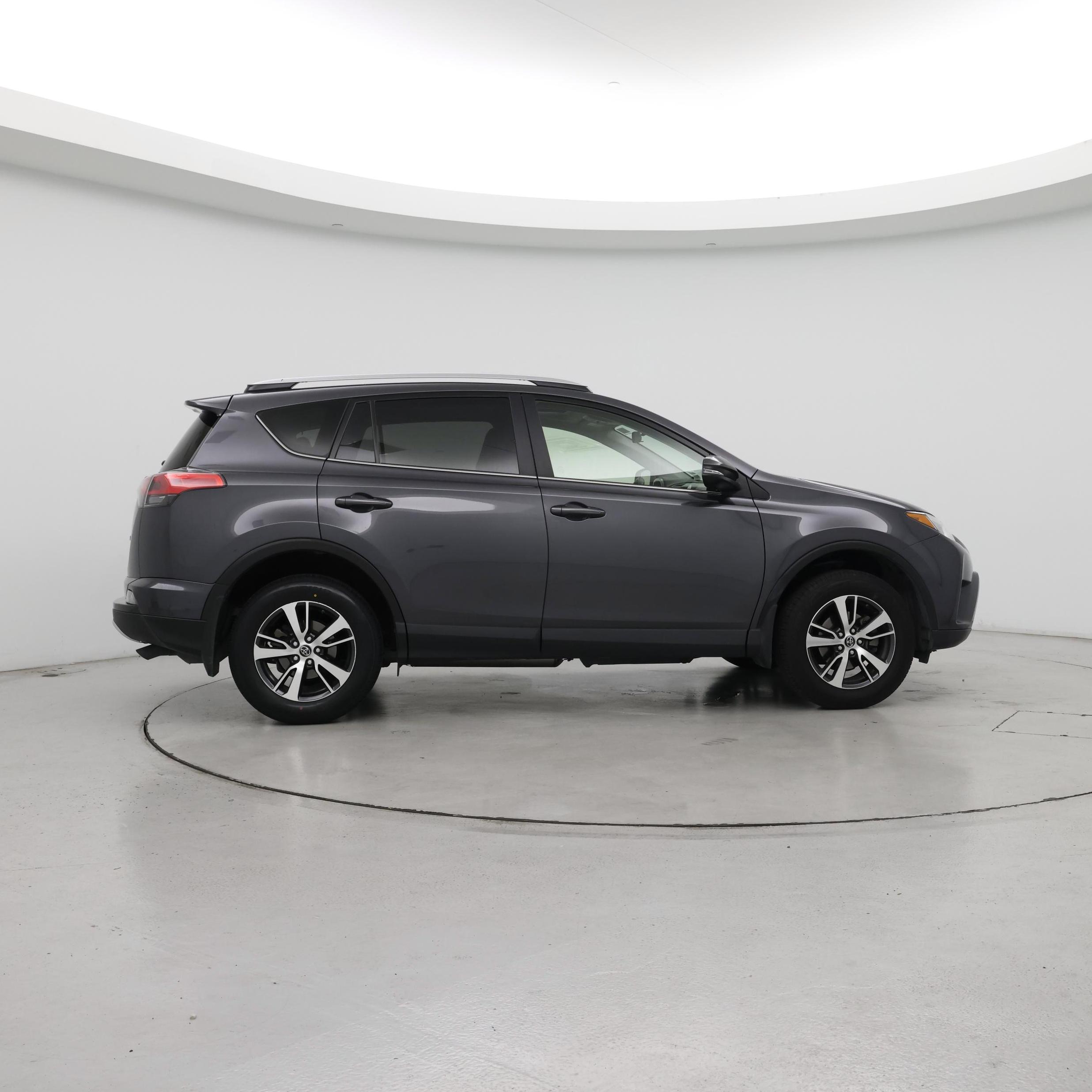 Thumbnail: 2016 Toyota RAV4 - 7