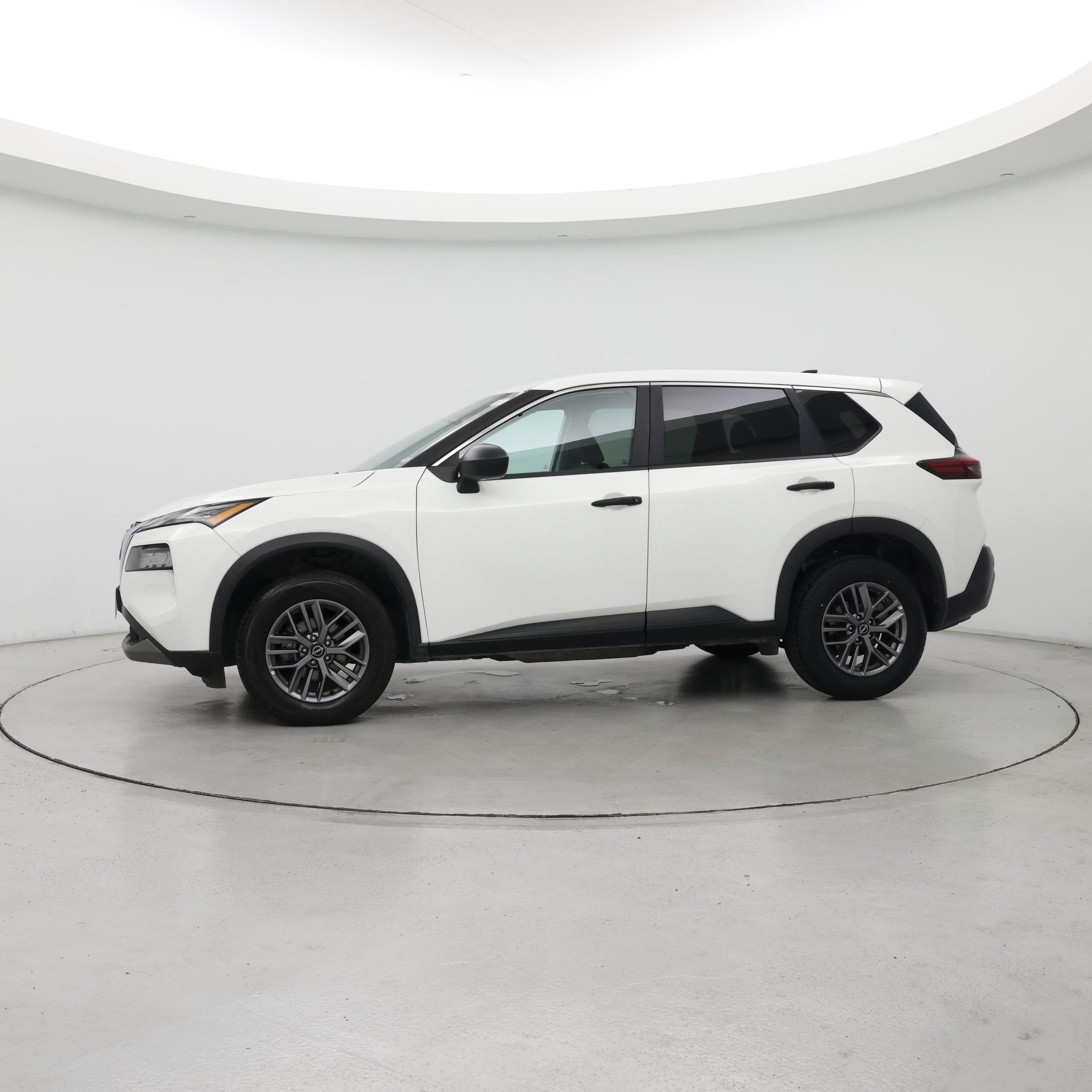 Thumbnail: 2023 Nissan Rogue - 3