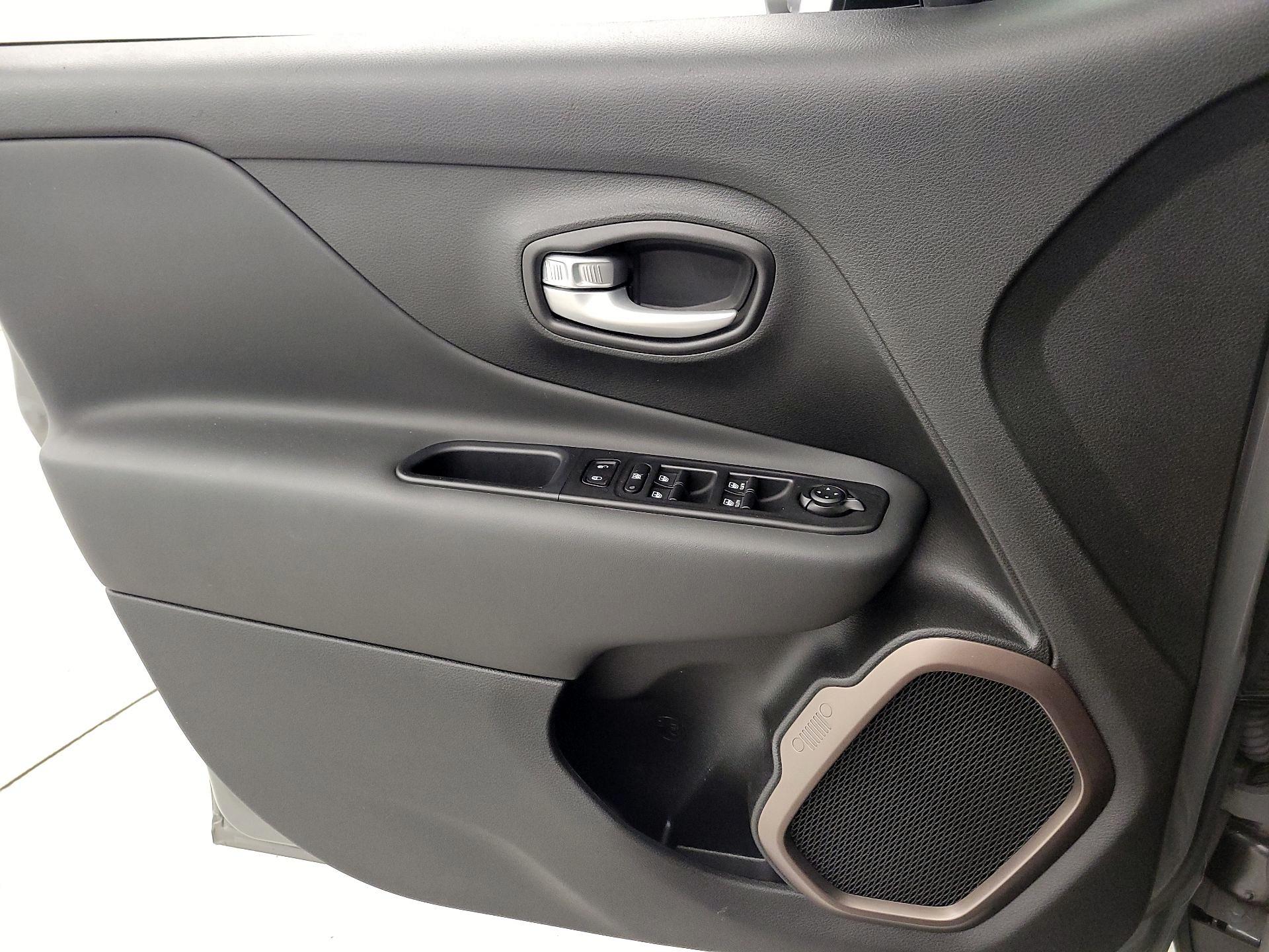 Thumbnail: 2023 Jeep Renegade - 12